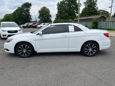 2013 Chrysler 200 S