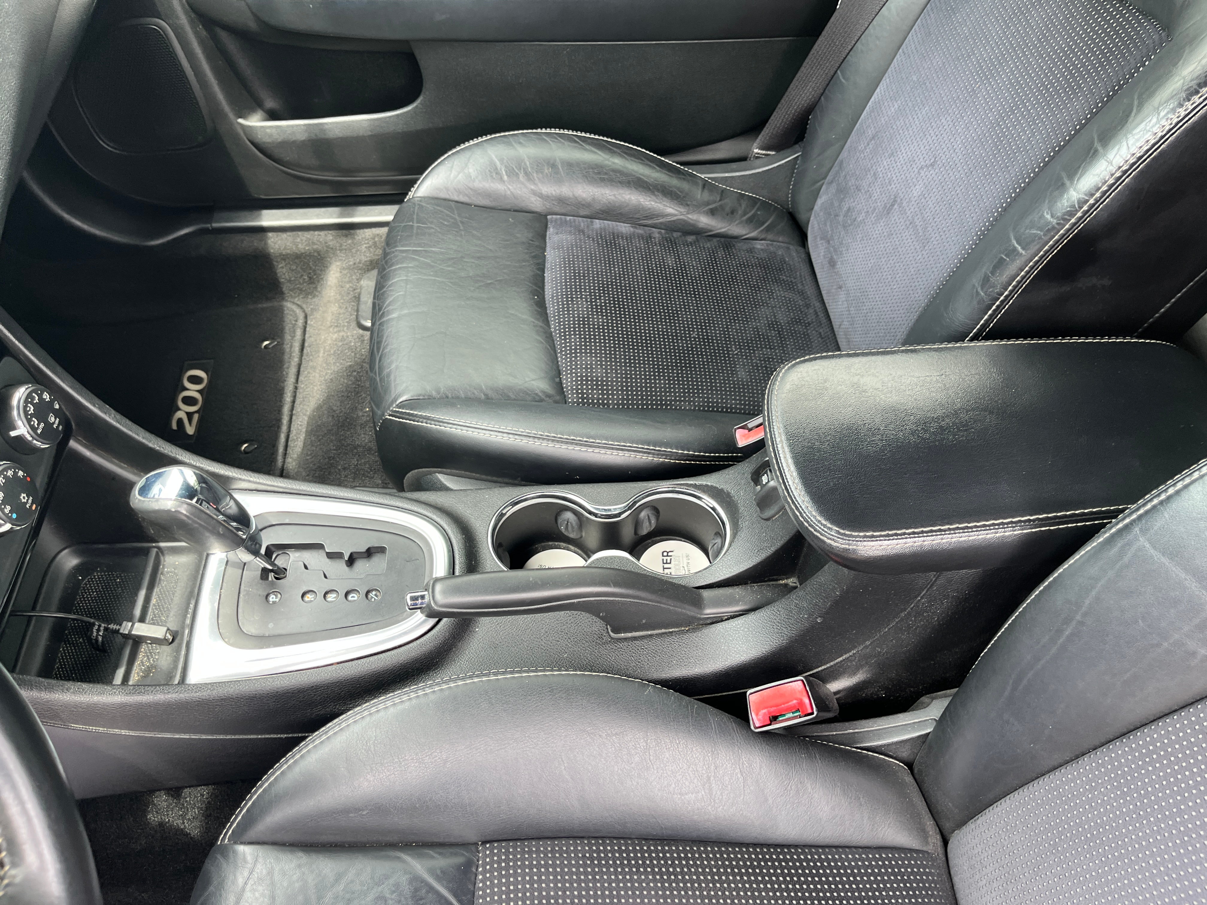 2013 Chrysler 200 S