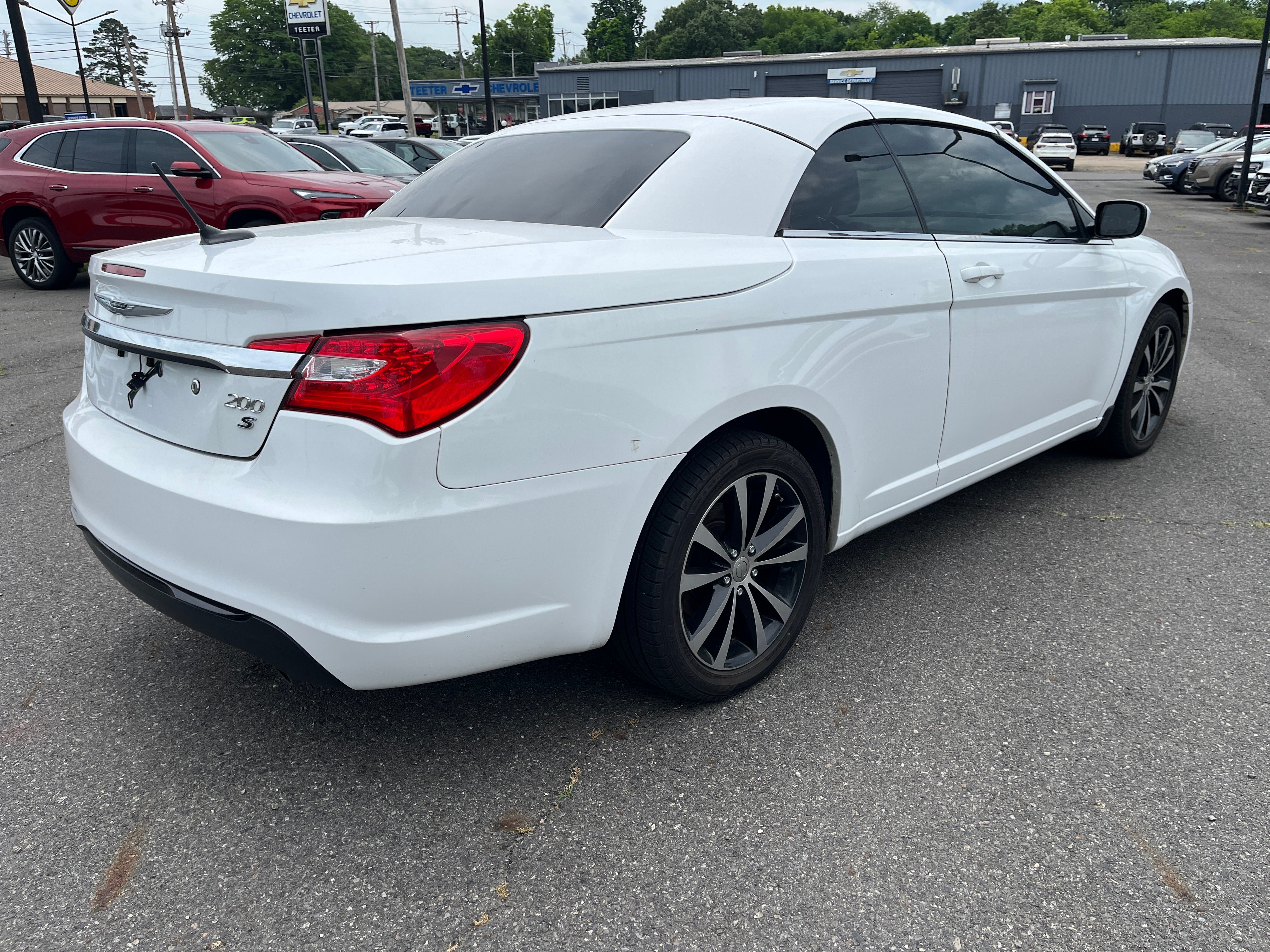 2013 Chrysler 200 S