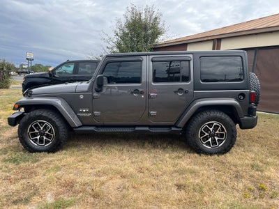 2016 Jeep Wrangler Unlimited Sahara