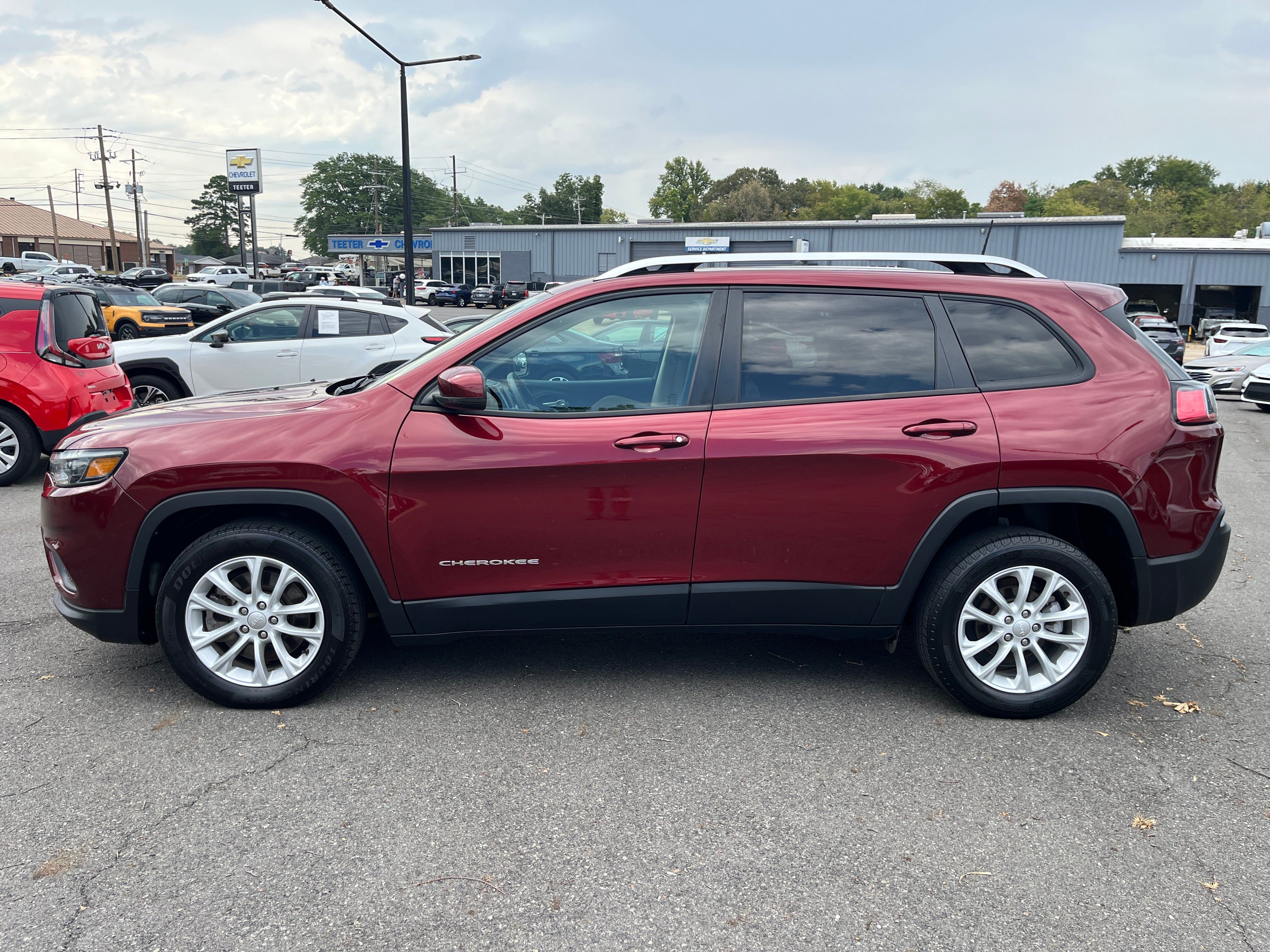 Used 2021 Jeep Cherokee Latitude with VIN 1C4PJLCB9MD164808 for sale in Malvern, AR
