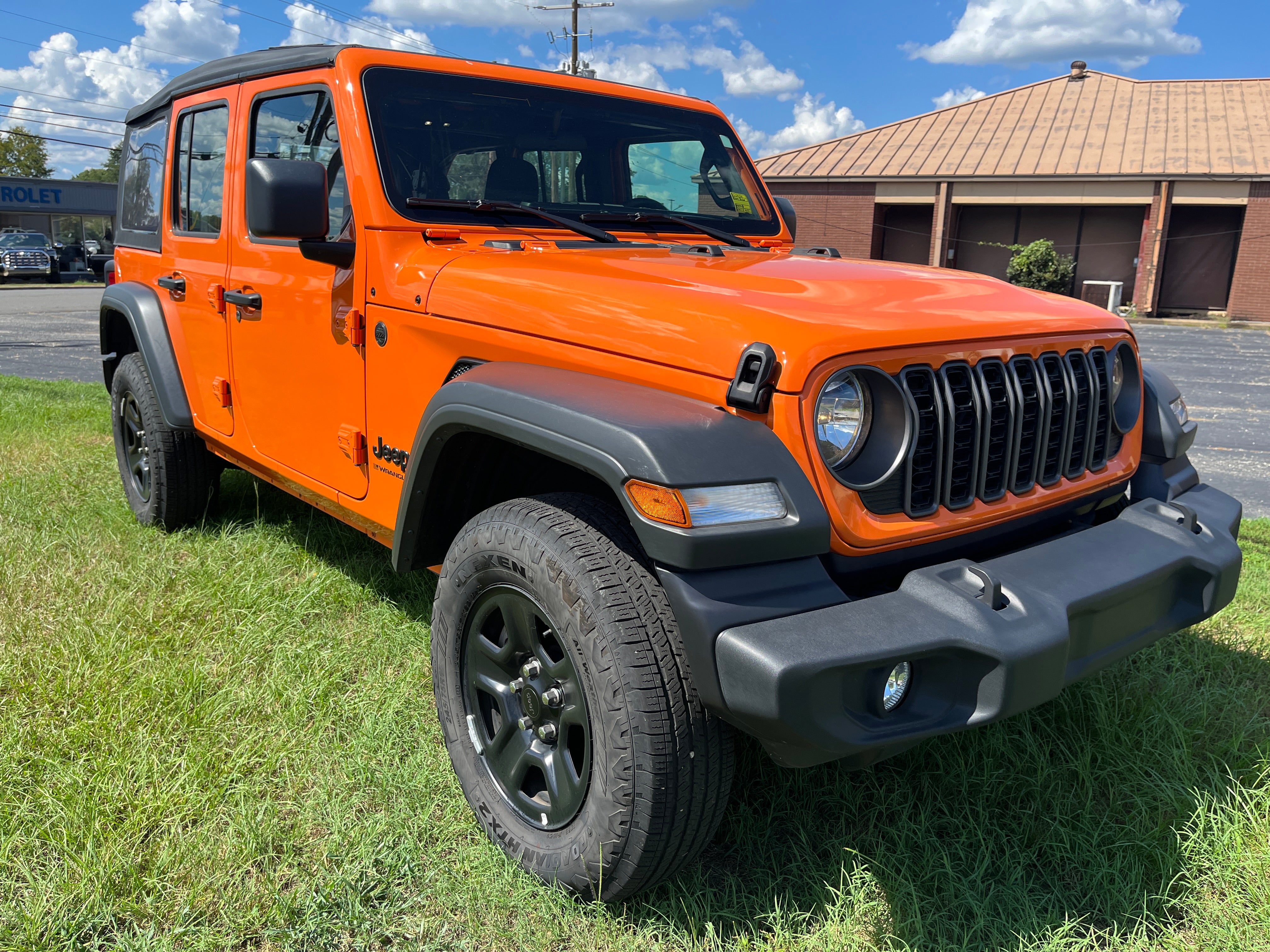 2025 Jeep Wrangler Sport