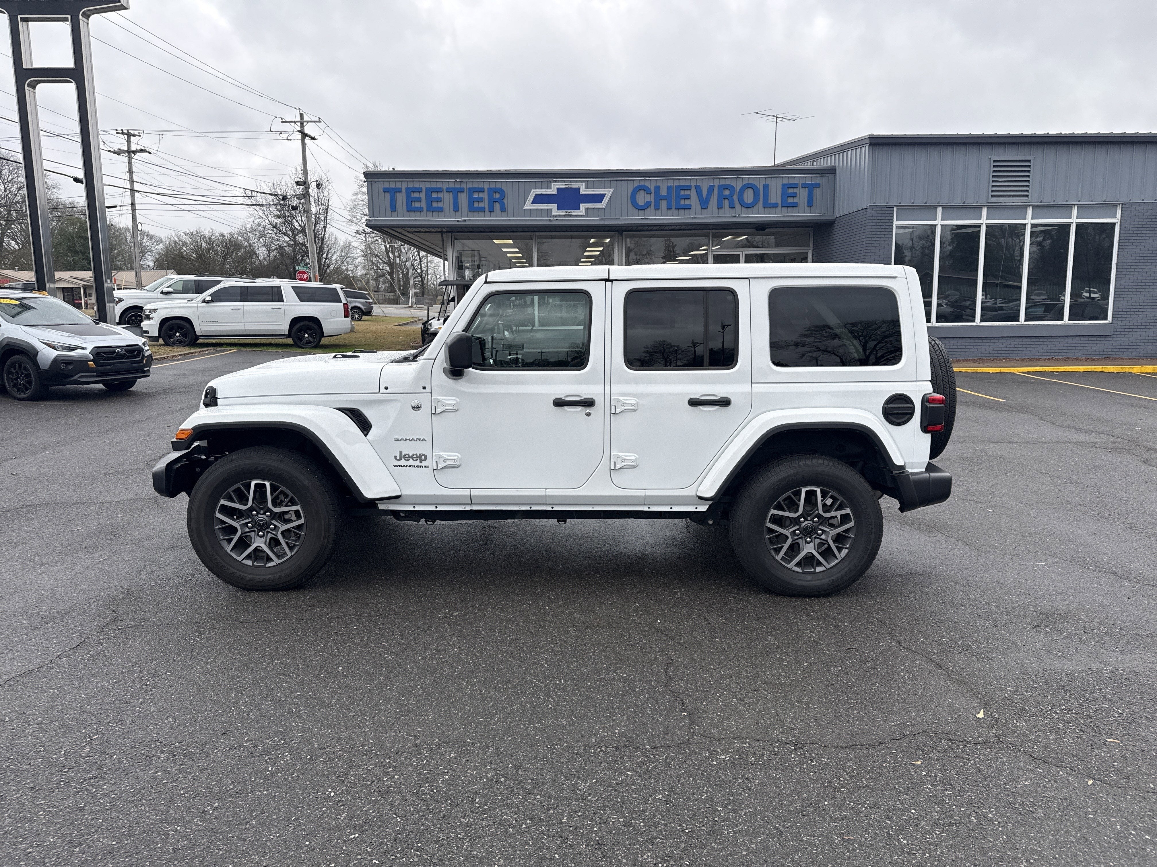2024 Jeep Wrangler Sahara