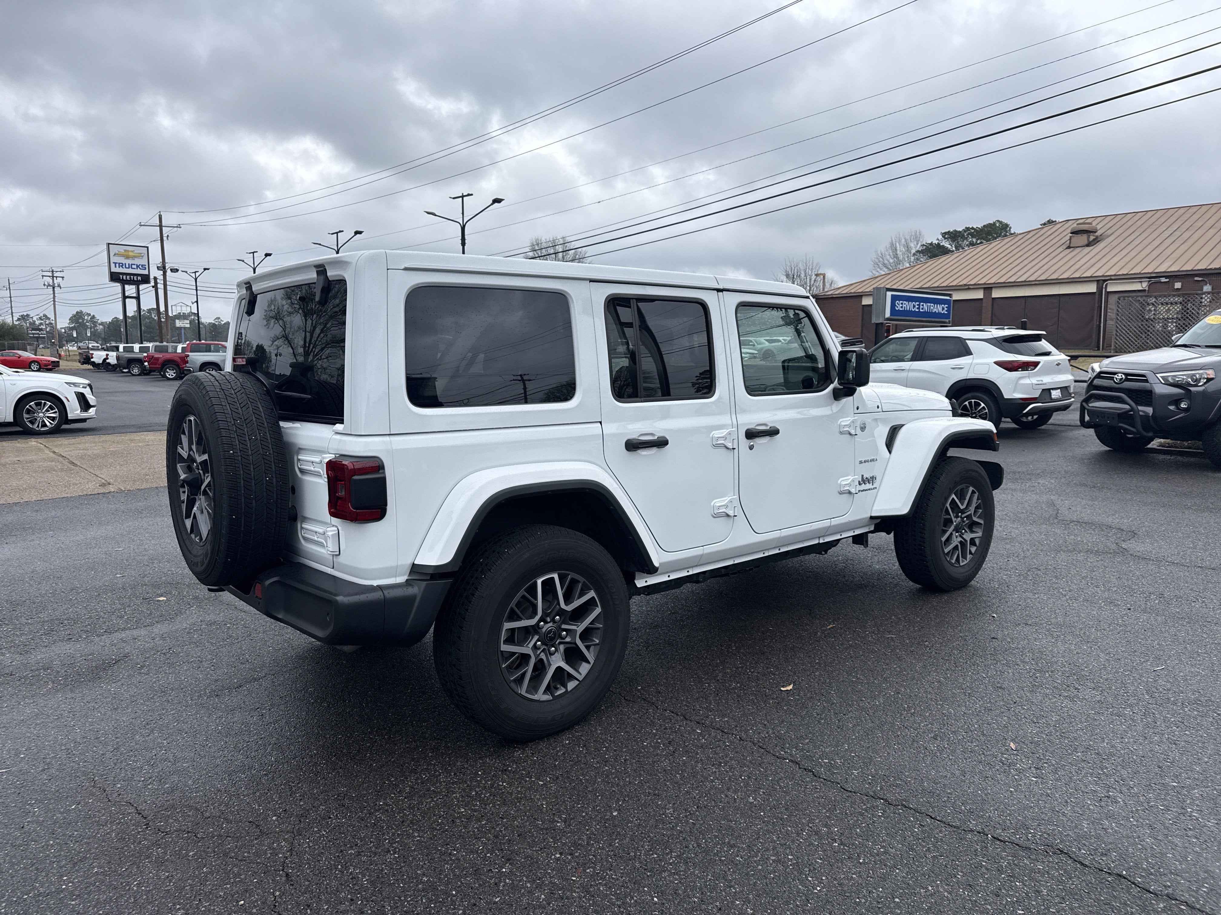 2024 Jeep Wrangler Sahara