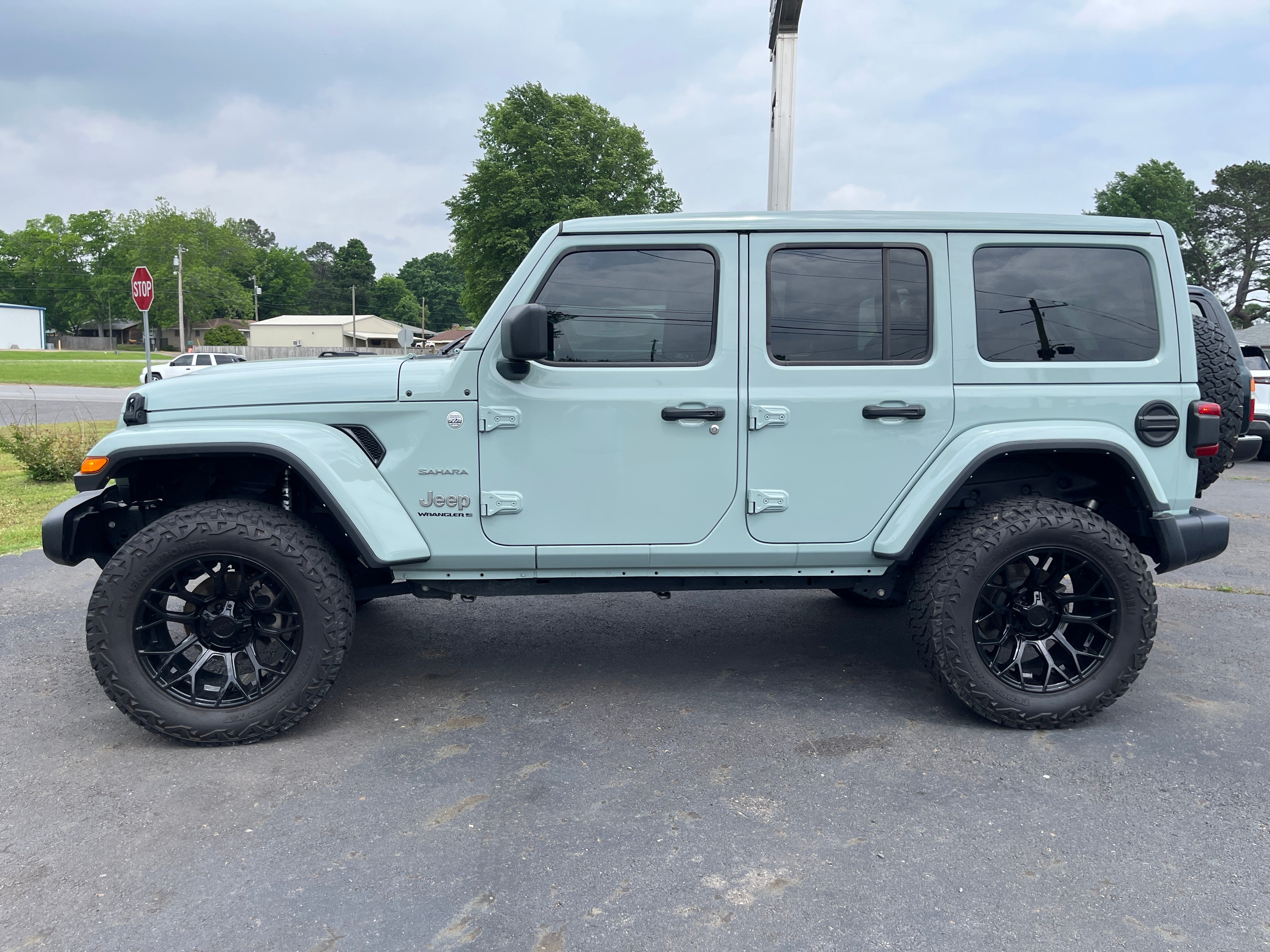 2024 Jeep Wrangler Sahara
