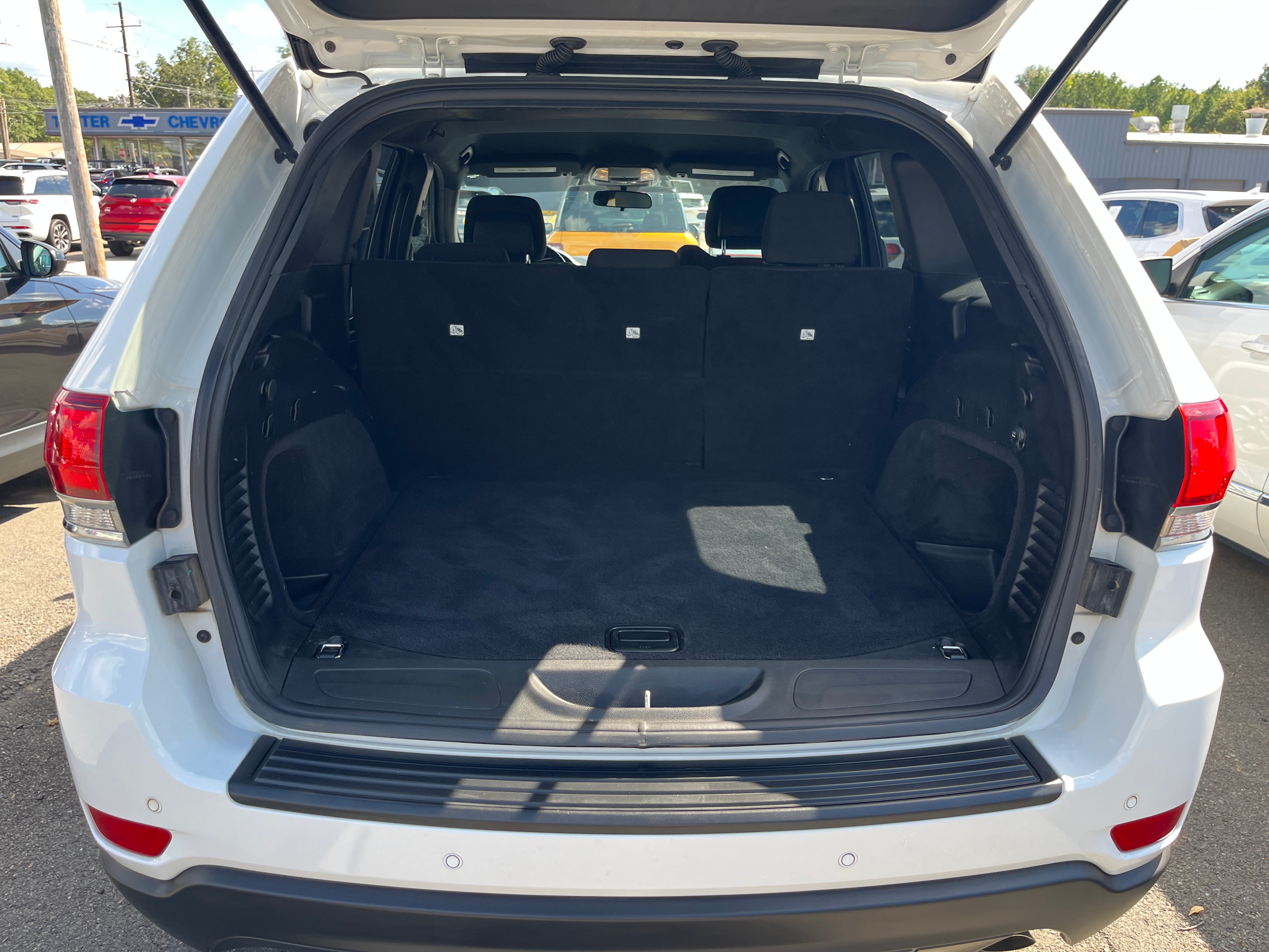 2020 Jeep Grand Cherokee Laredo E