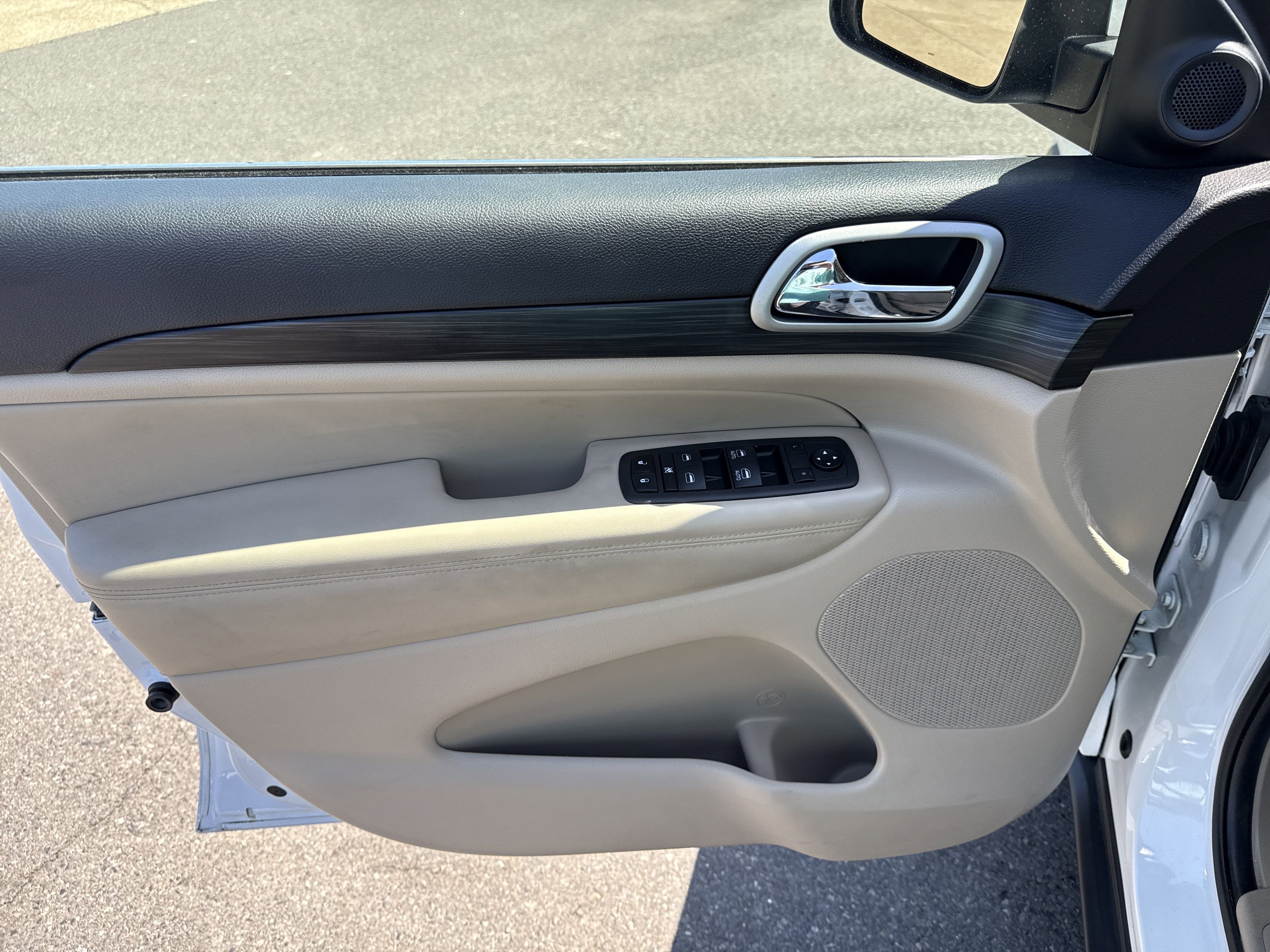 2022 Jeep Grand Cherokee WK Laredo E