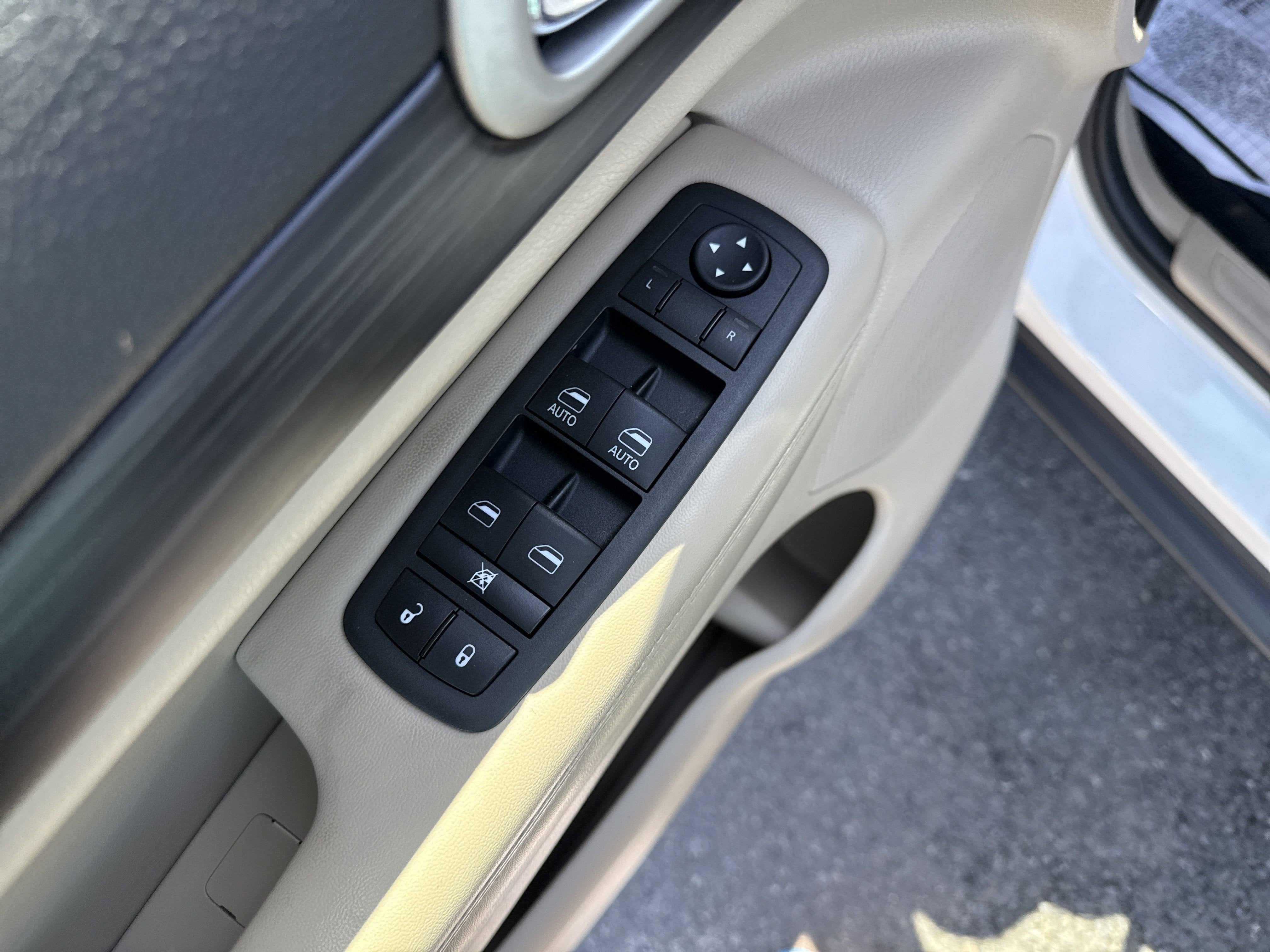 2022 Jeep Grand Cherokee WK Laredo E