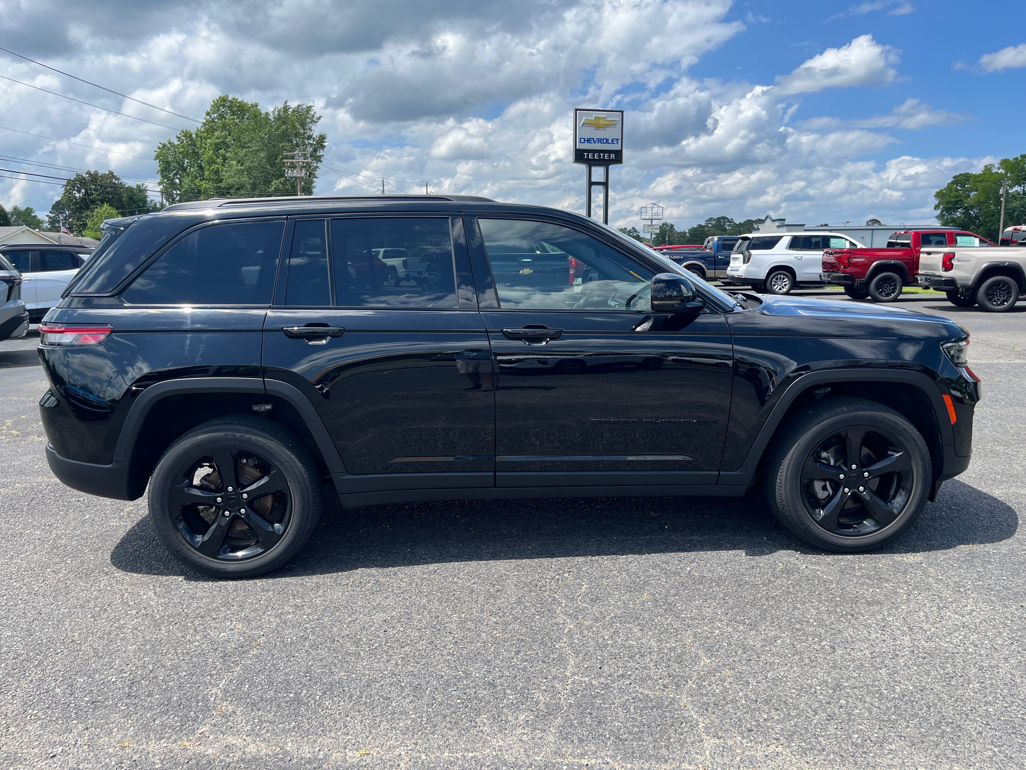 2023 Jeep Grand Cherokee Altitude