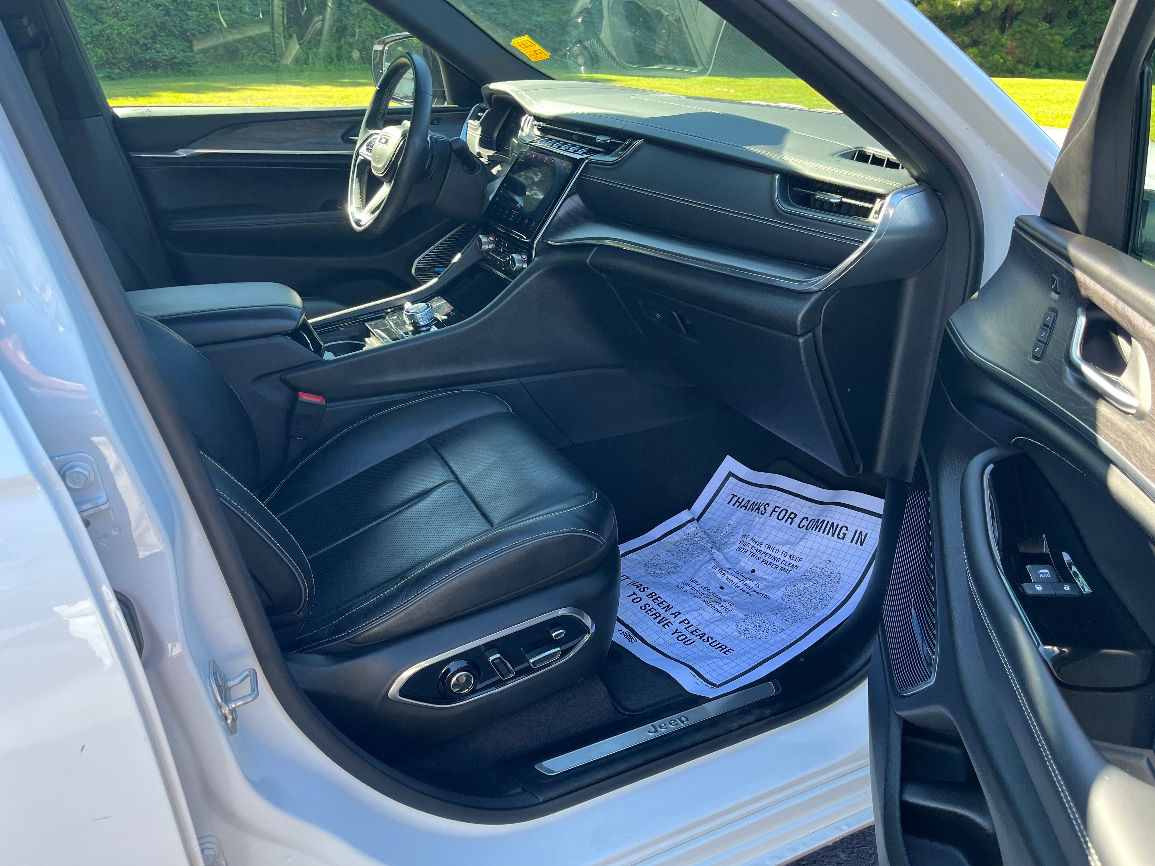 2022 Jeep Grand Cherokee Overland