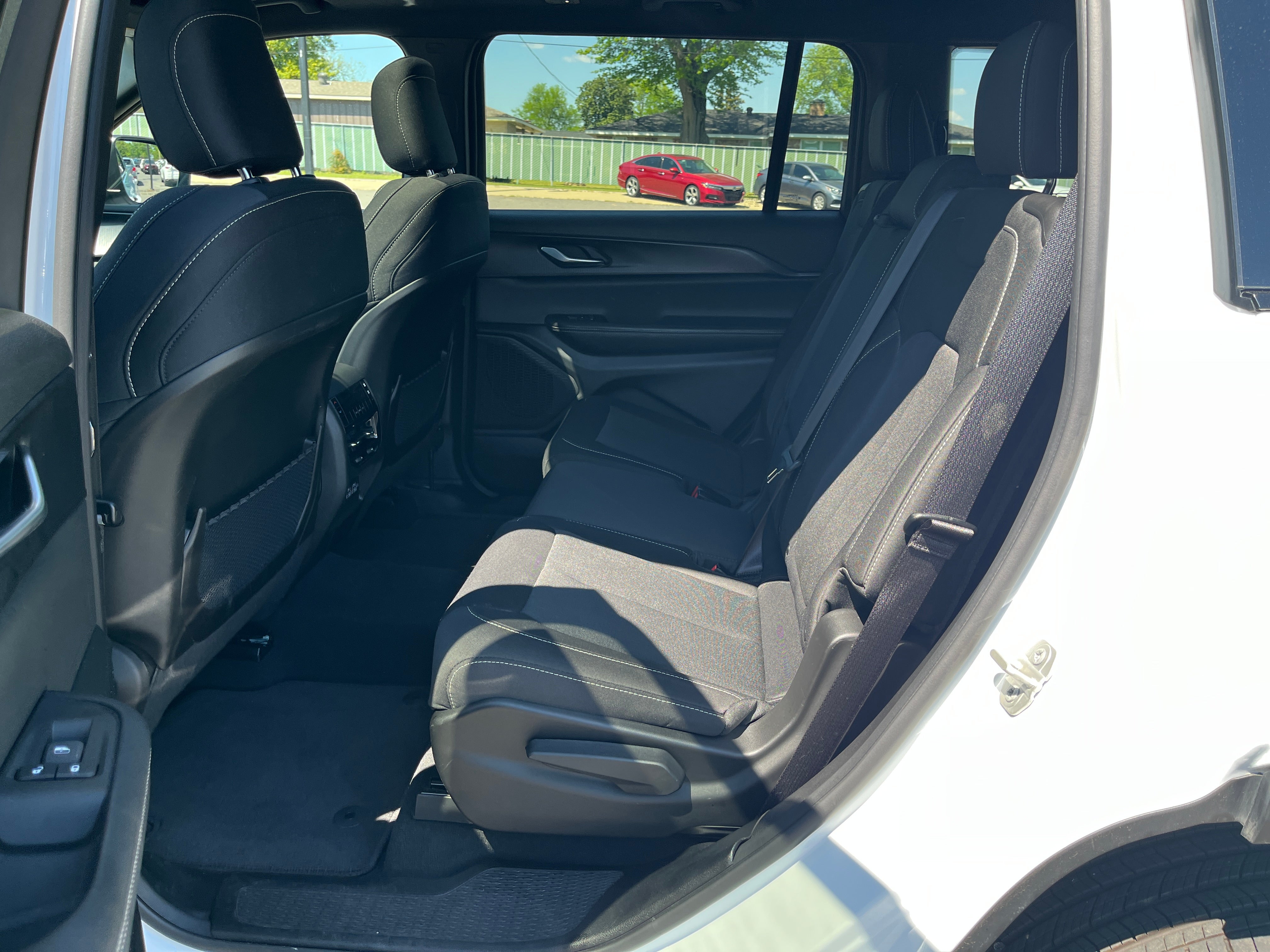 2024 Jeep Grand Cherokee L Laredo X