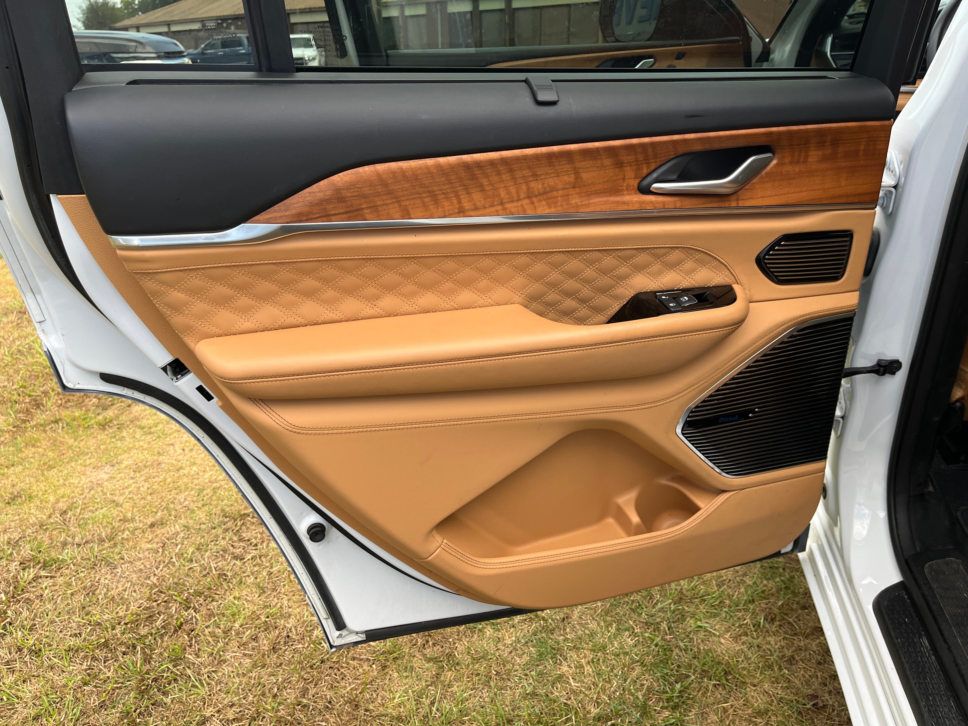 2023 Jeep Grand Cherokee L Summit Reserve