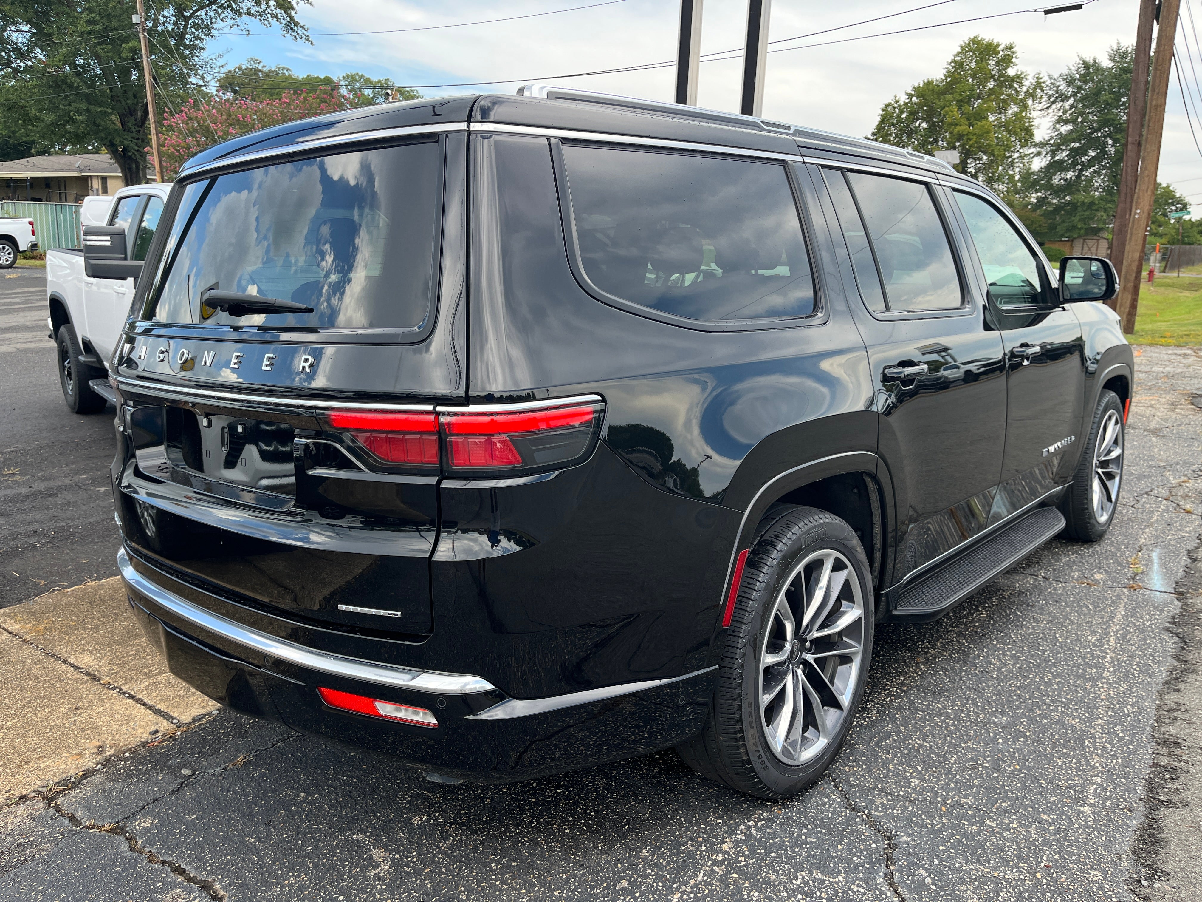 2023 Jeep Wagoneer Series II