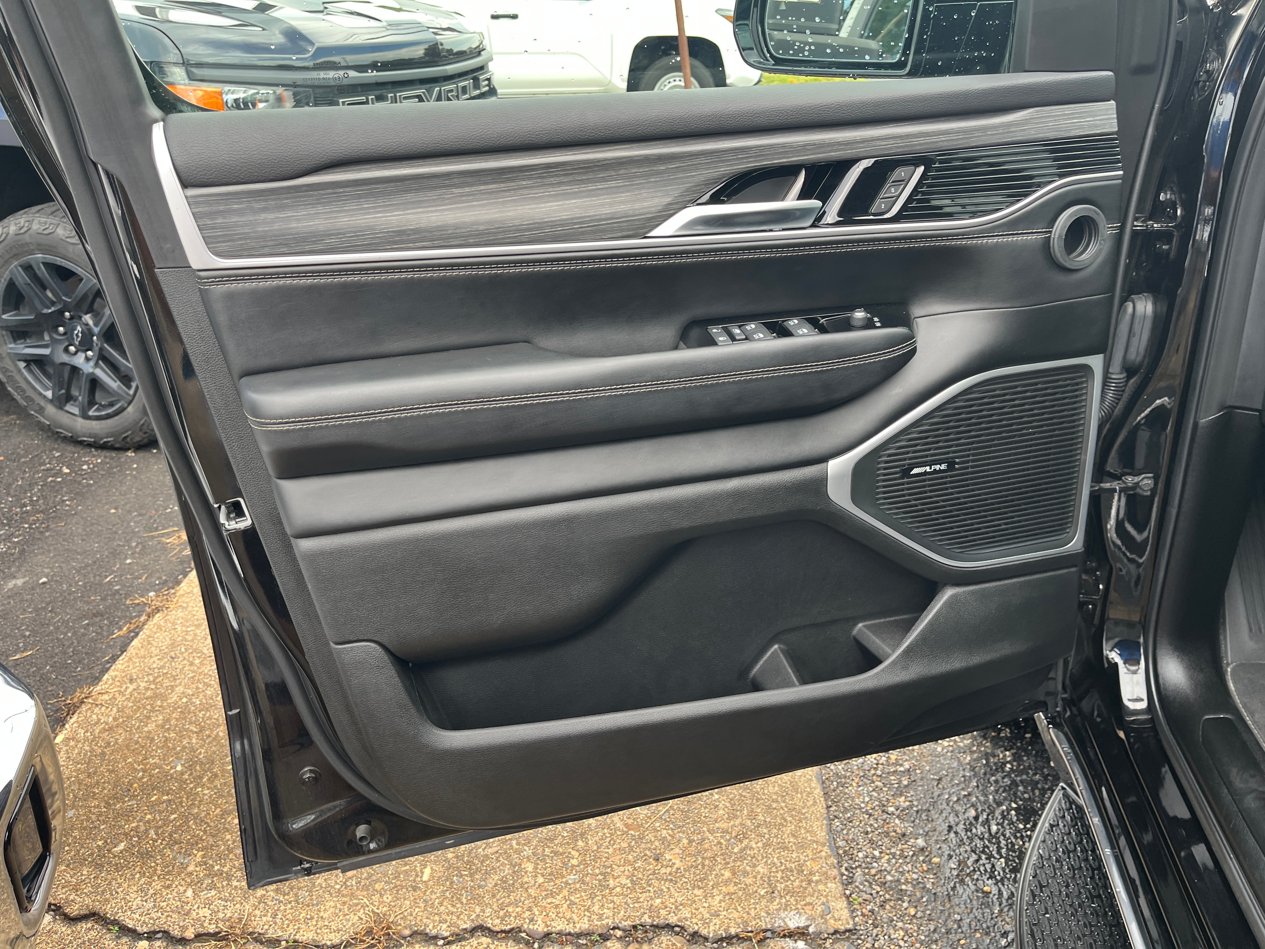 2023 Jeep Wagoneer Series II