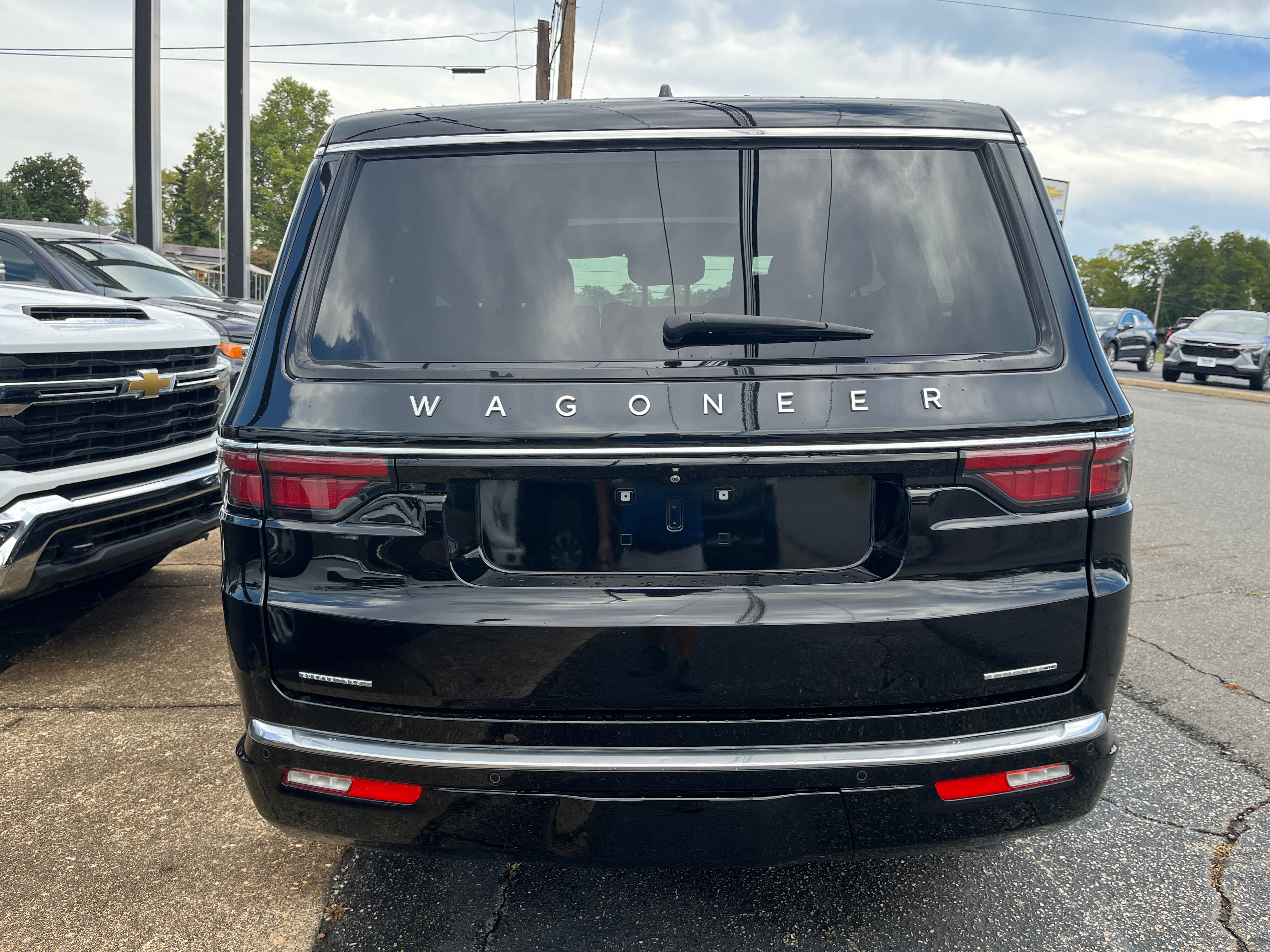 2023 Jeep Wagoneer Series II