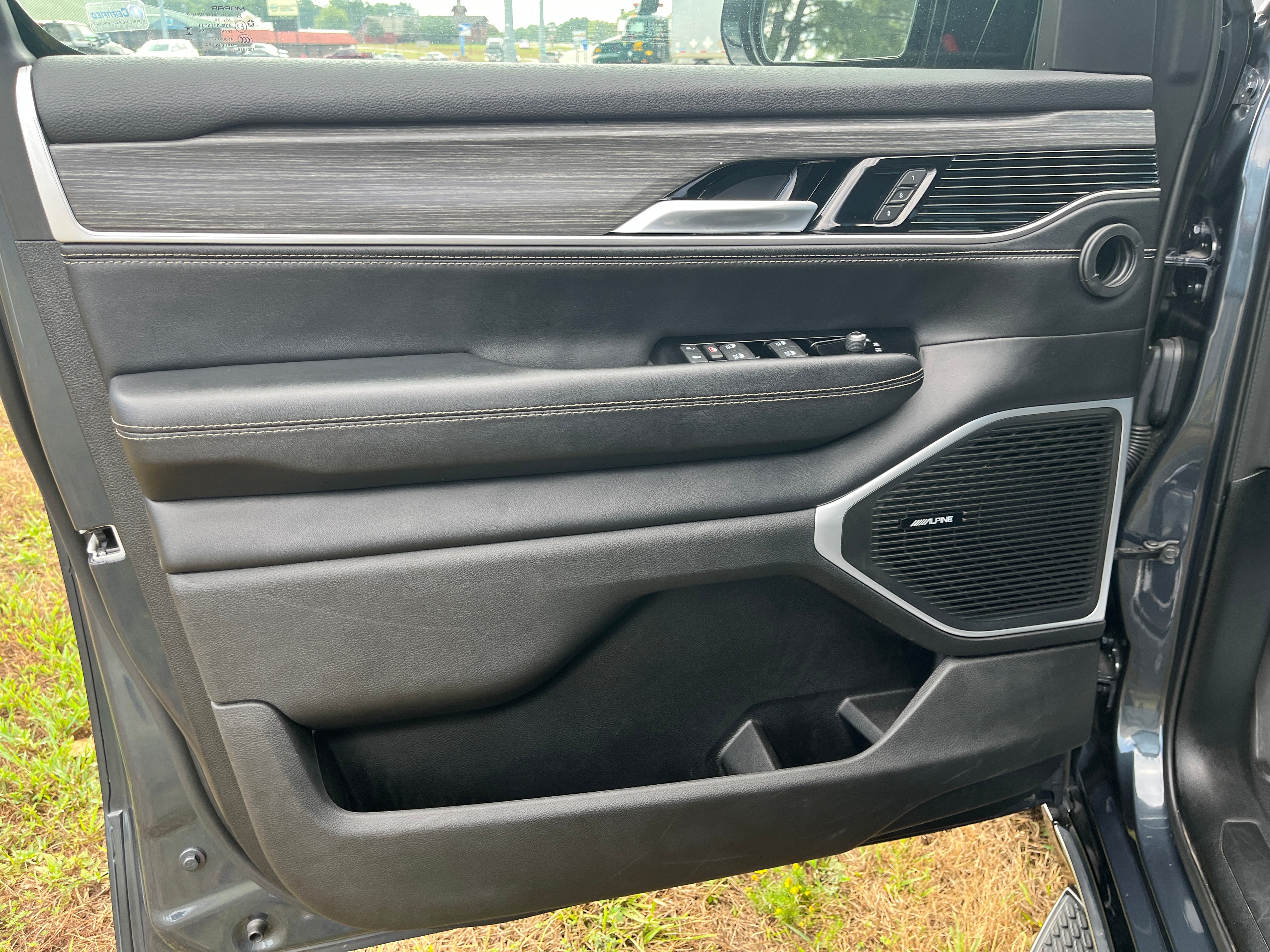 2024 Jeep Wagoneer Series III