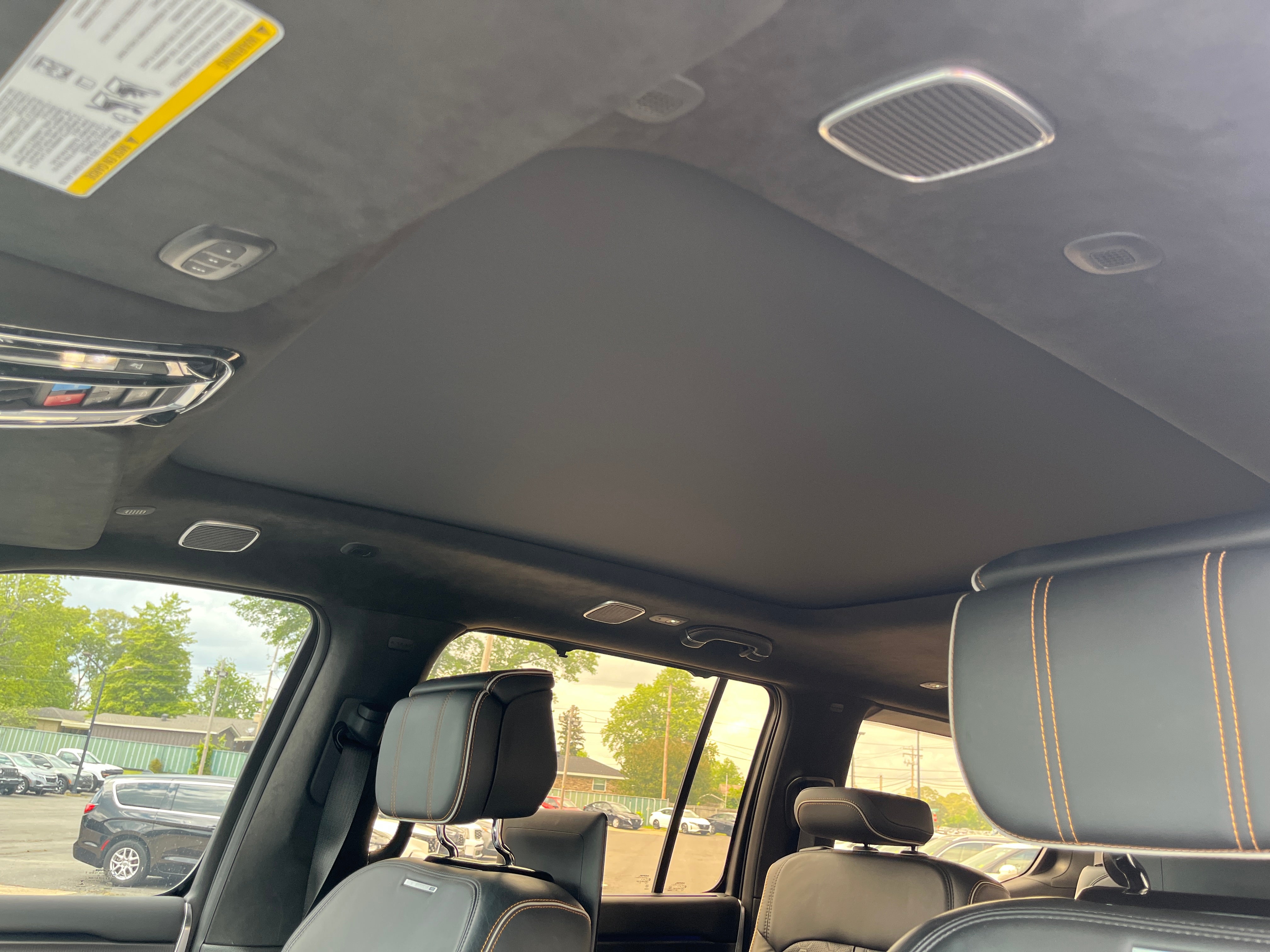 2023 Jeep Grand Wagoneer Series III Obsidian