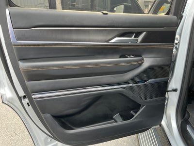 2023 Jeep Grand Wagoneer Series III Obsidian