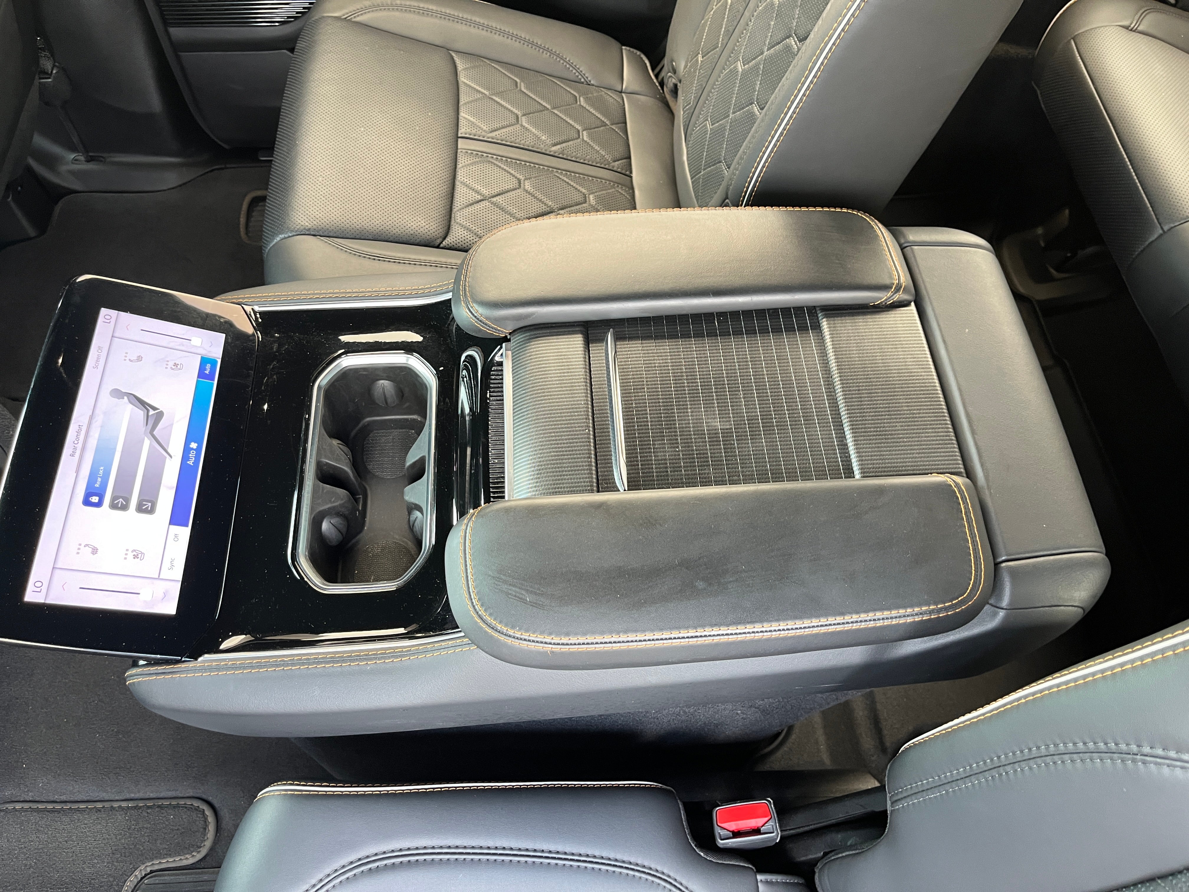2023 Jeep Grand Wagoneer Series III Obsidian