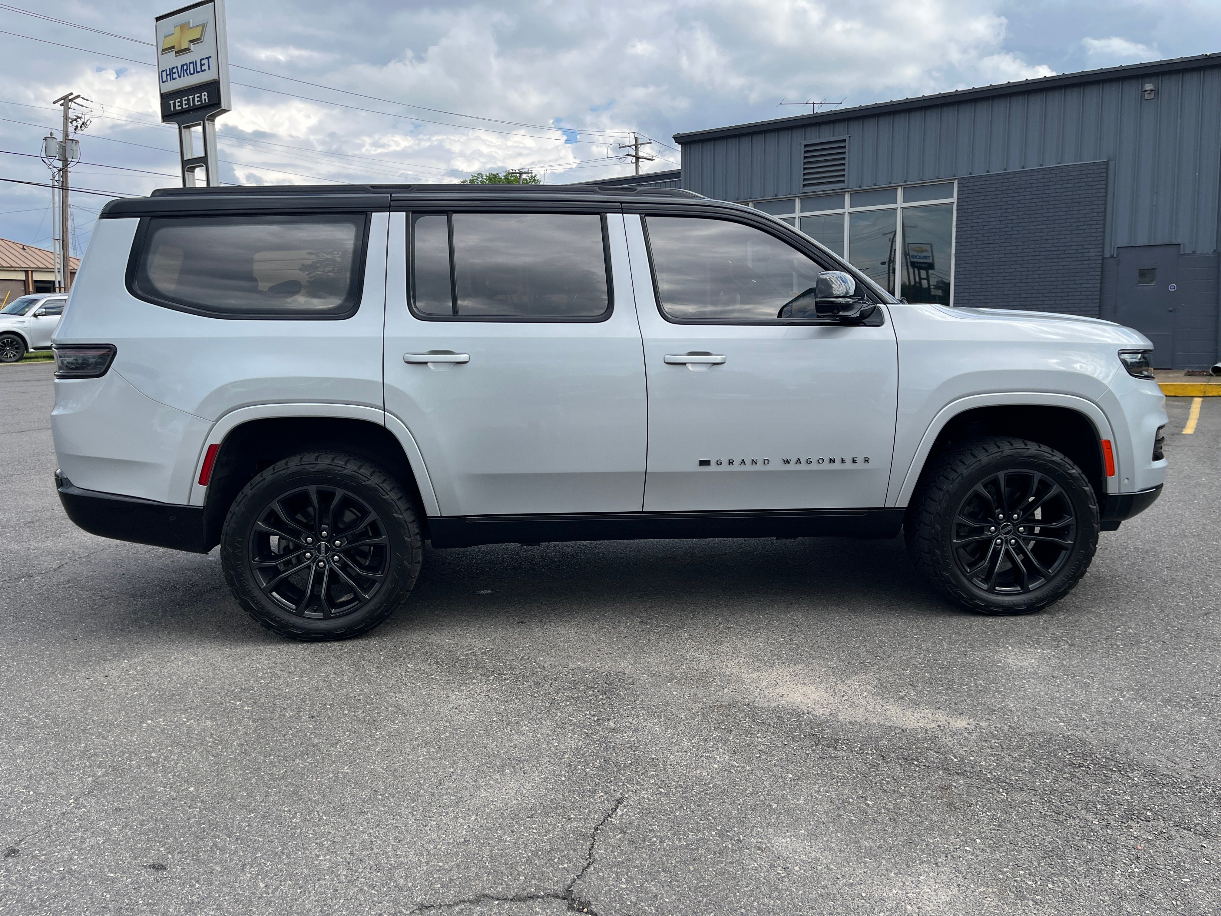 2023 Jeep Grand Wagoneer Series III Obsidian