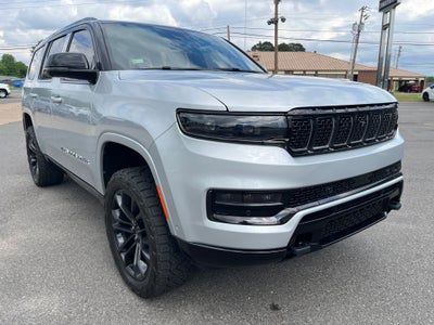 2023 Jeep Grand Wagoneer Series III Obsidian