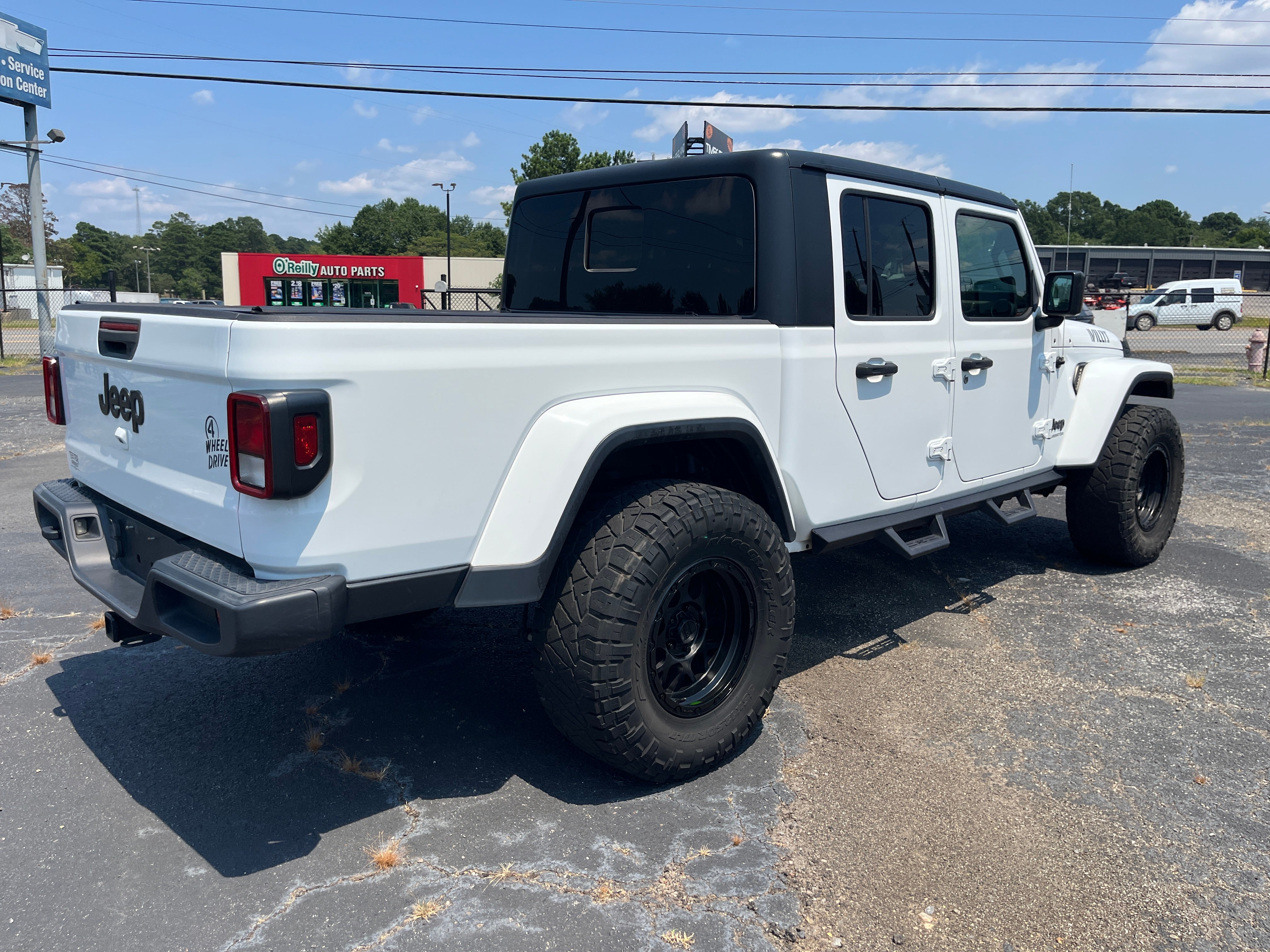 2021 Jeep Gladiator Willys Sport