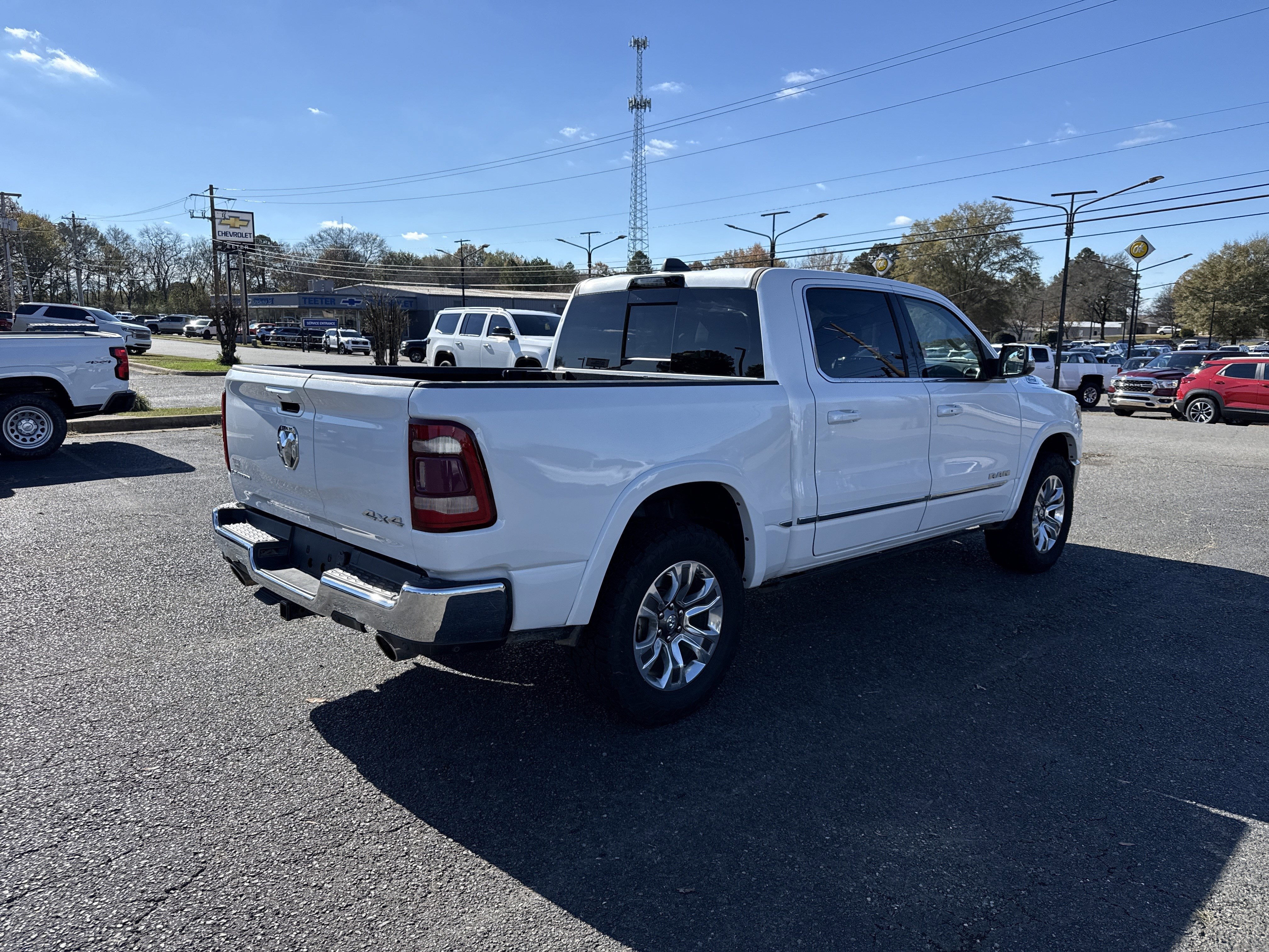 2023 RAM 1500 Base