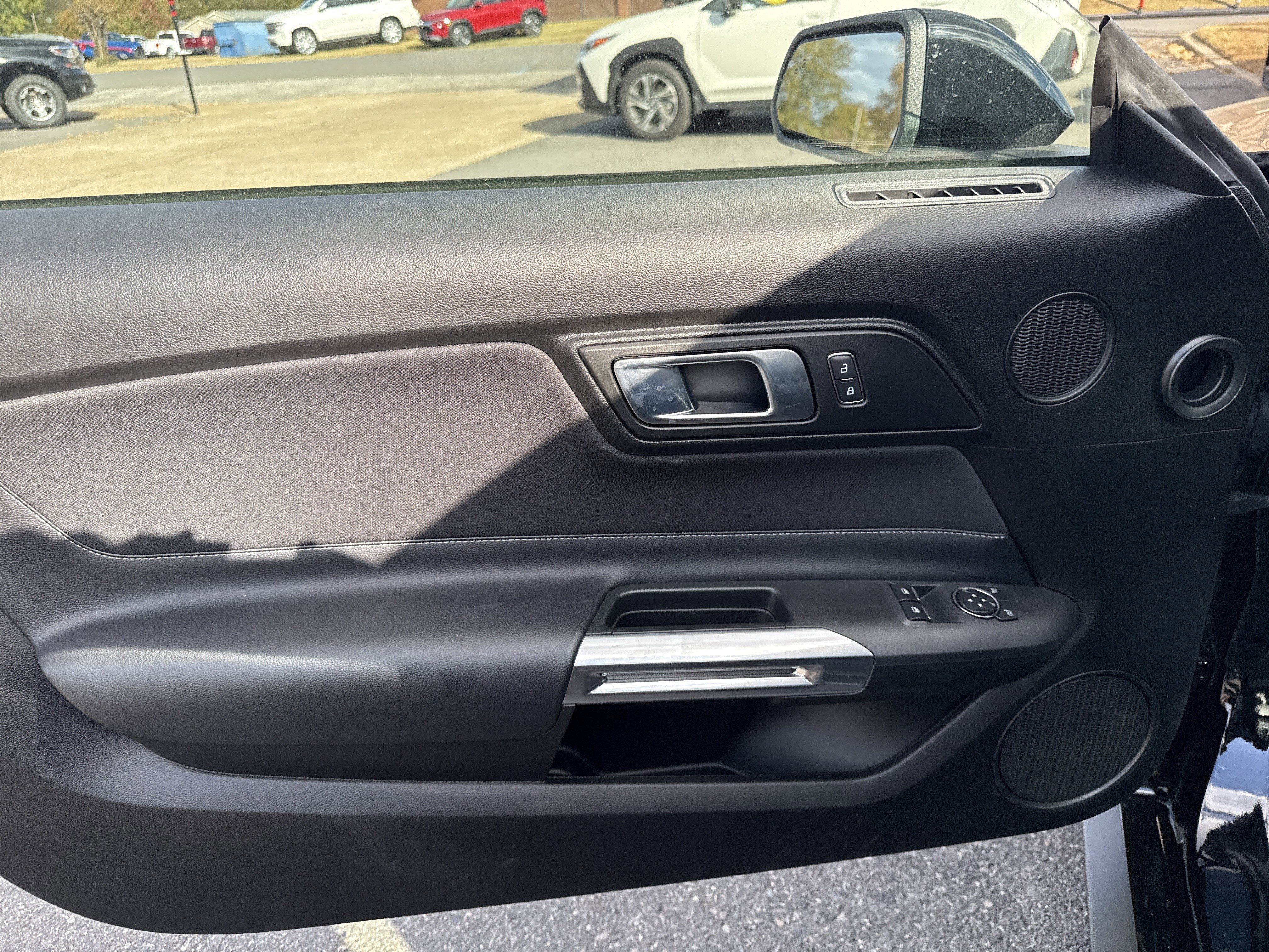 2021 Ford Mustang EcoBoost