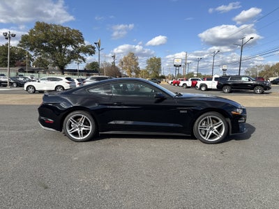 2021 Ford Mustang EcoBoost