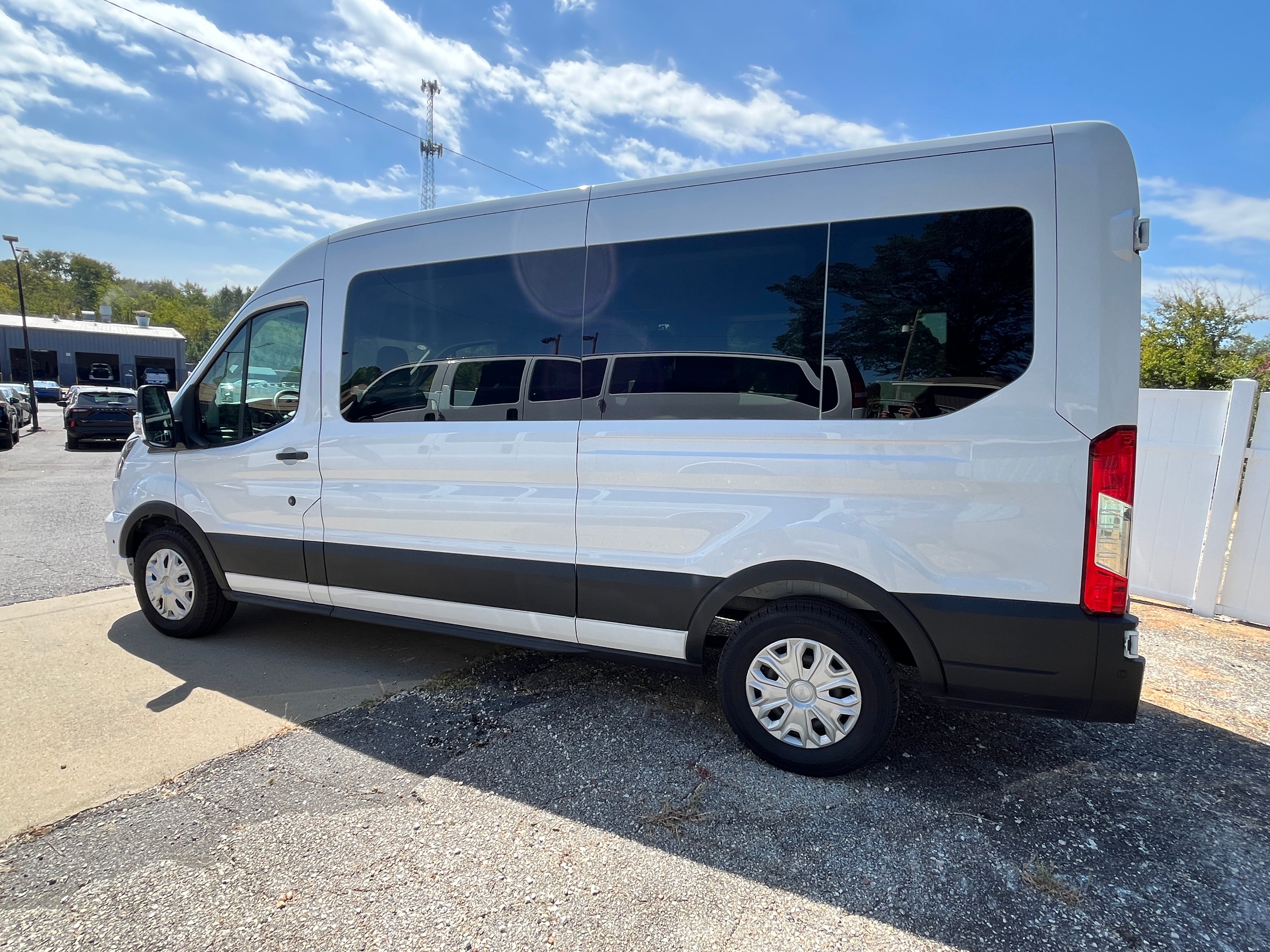 2025 Ford Transit Passenger Wagon XL