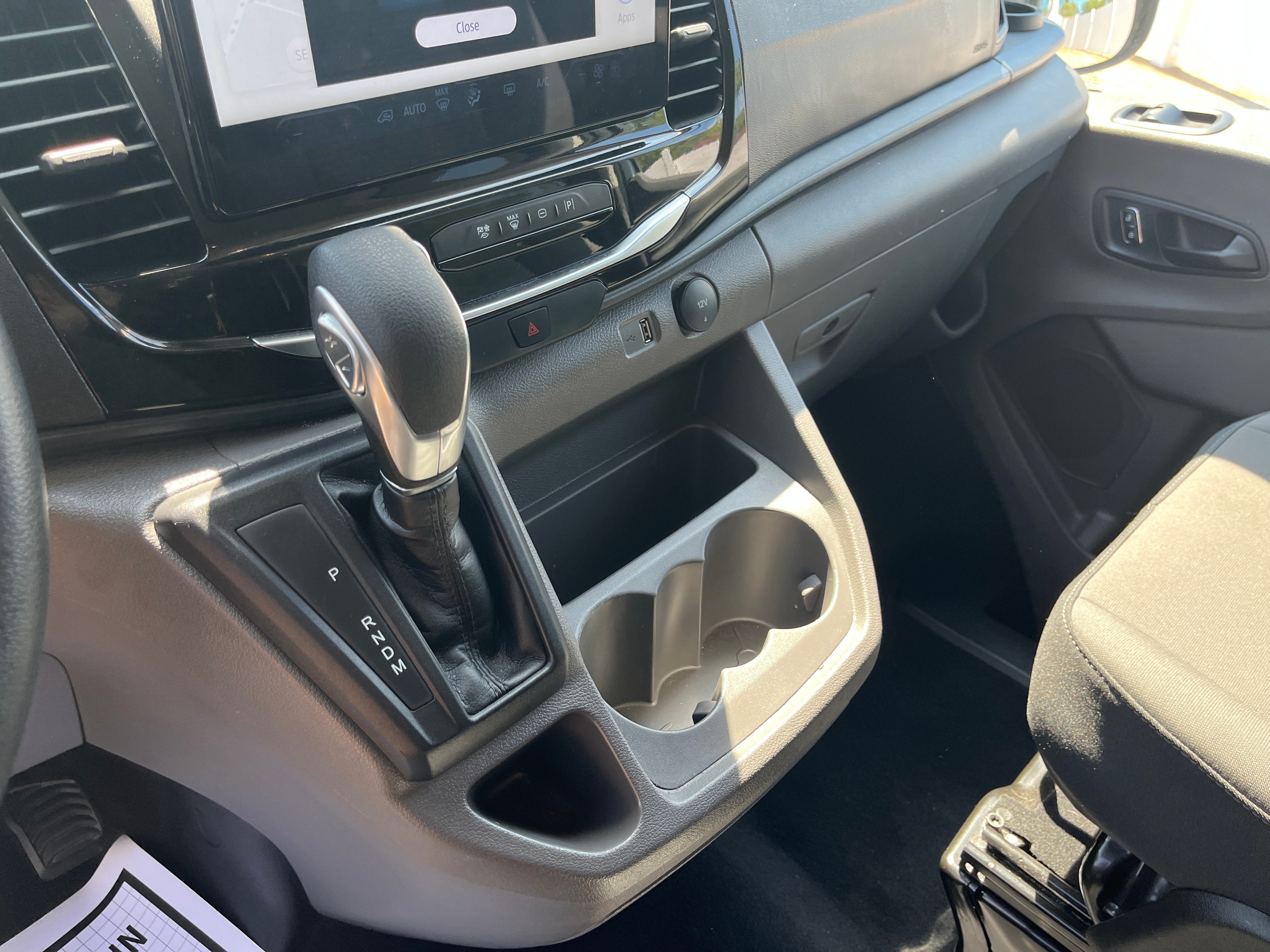 2025 Ford Transit Passenger Wagon XL