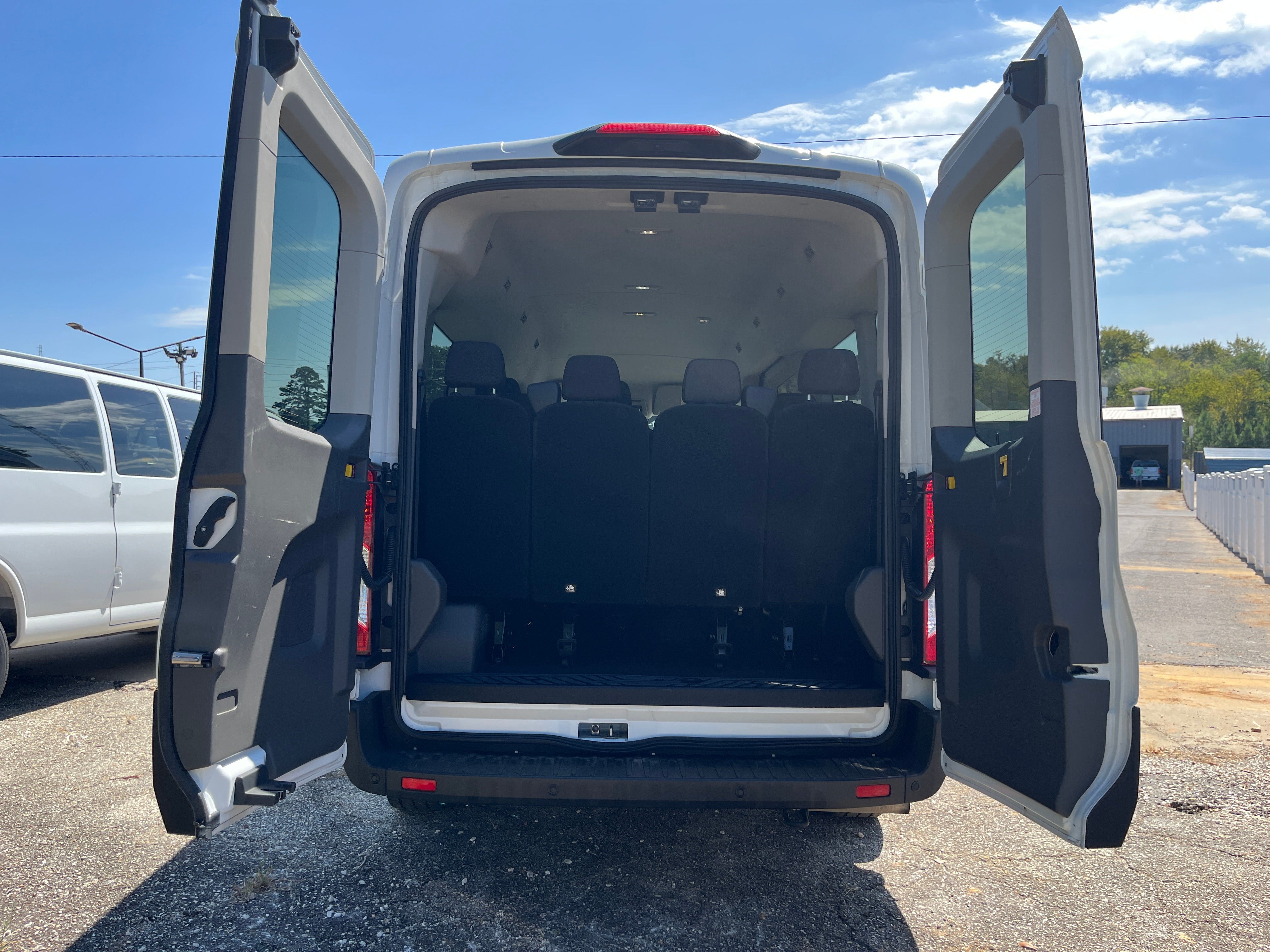 2025 Ford Transit Passenger Wagon XL