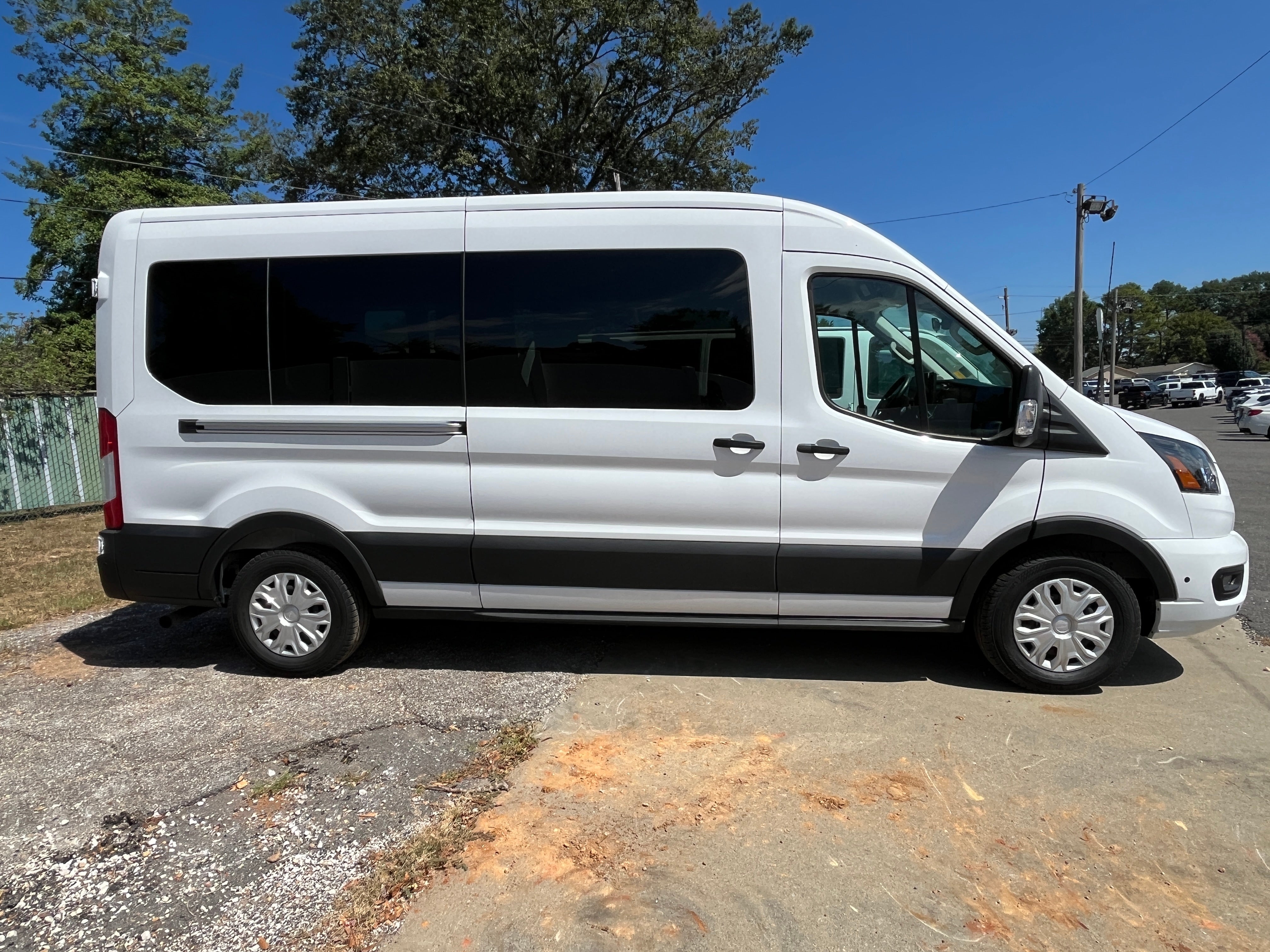2025 Ford Transit Passenger Wagon XL