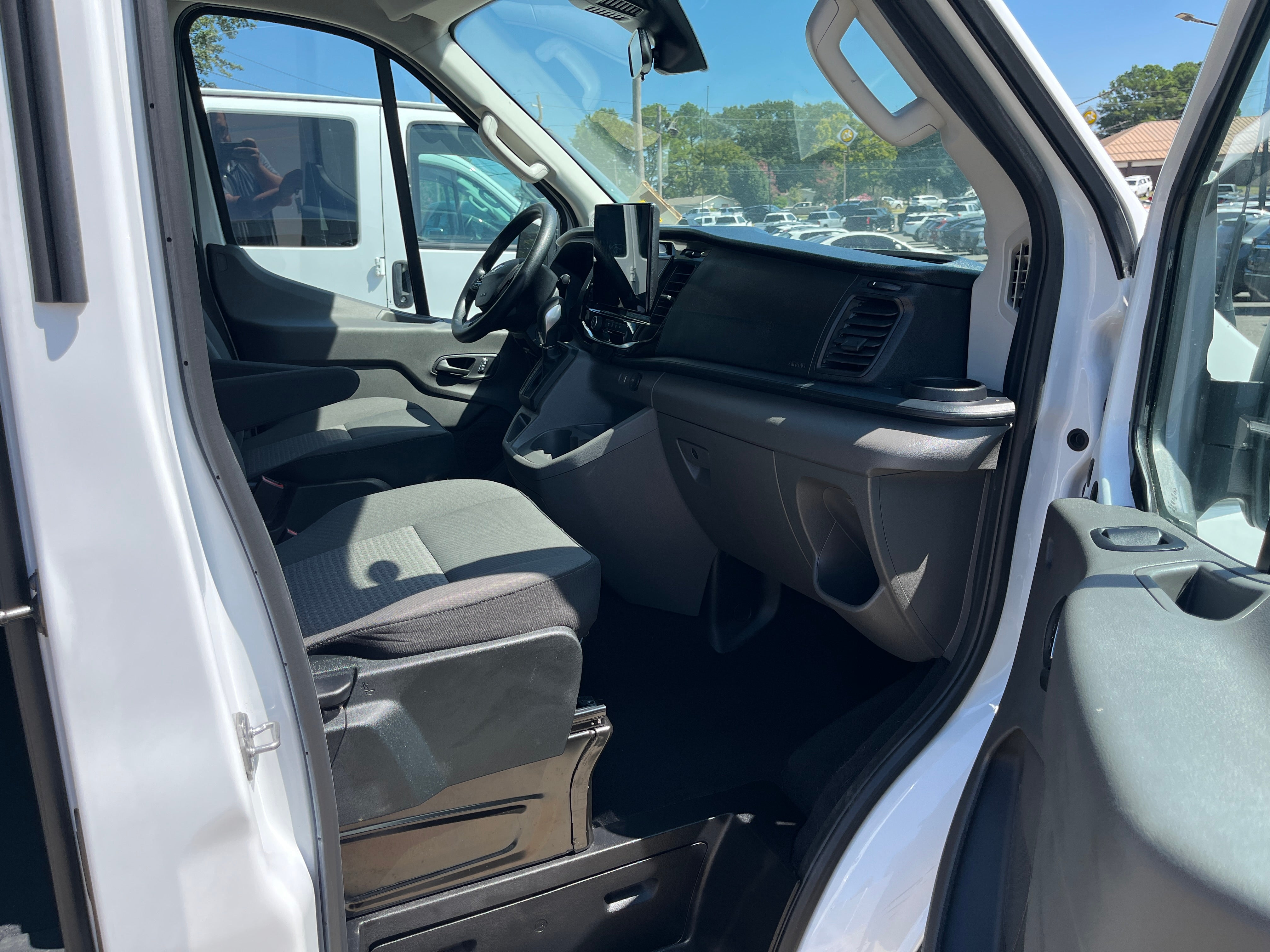 2025 Ford Transit Passenger Wagon XL