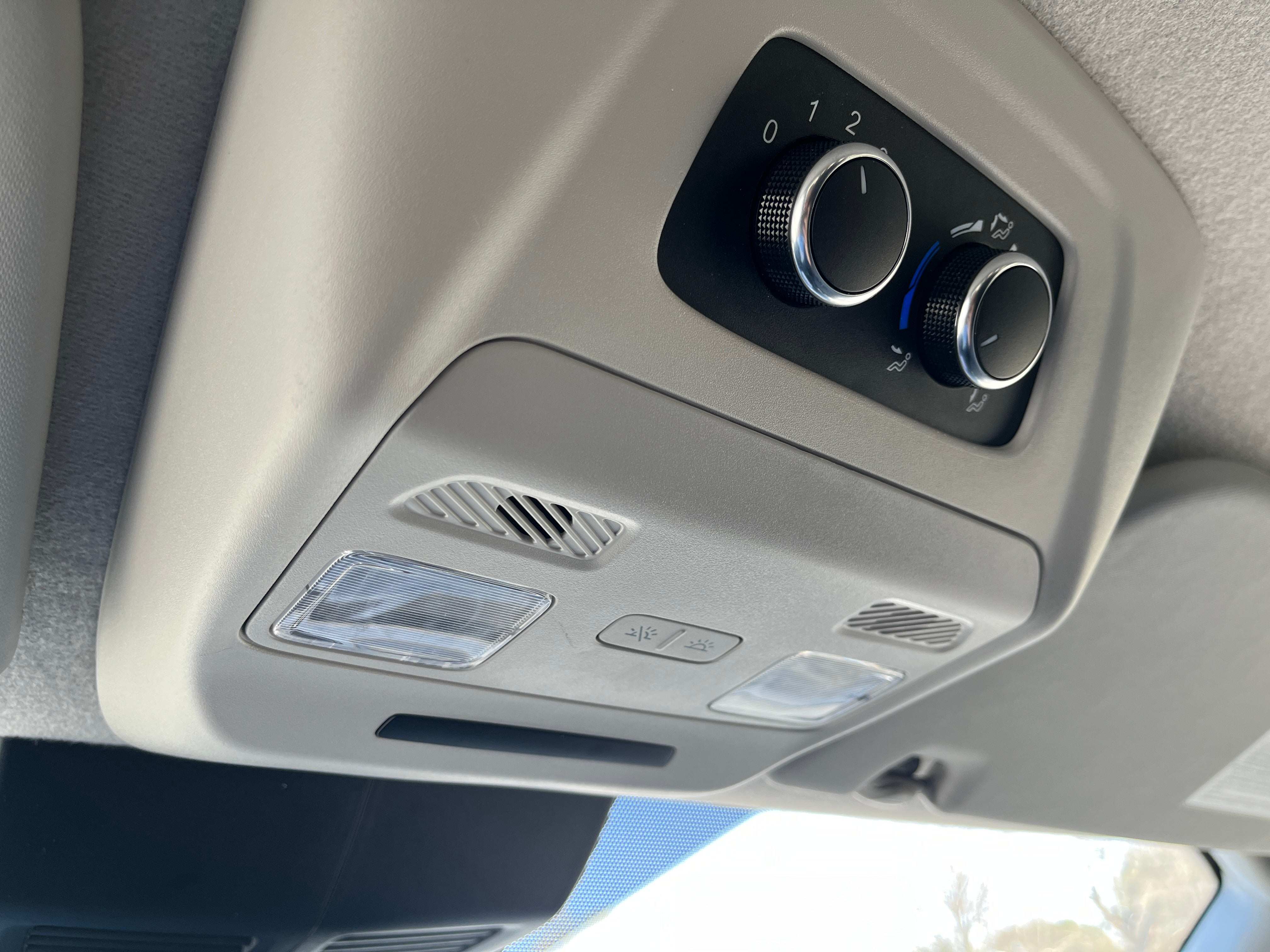 2023 Ford Transit Passenger Wagon XL