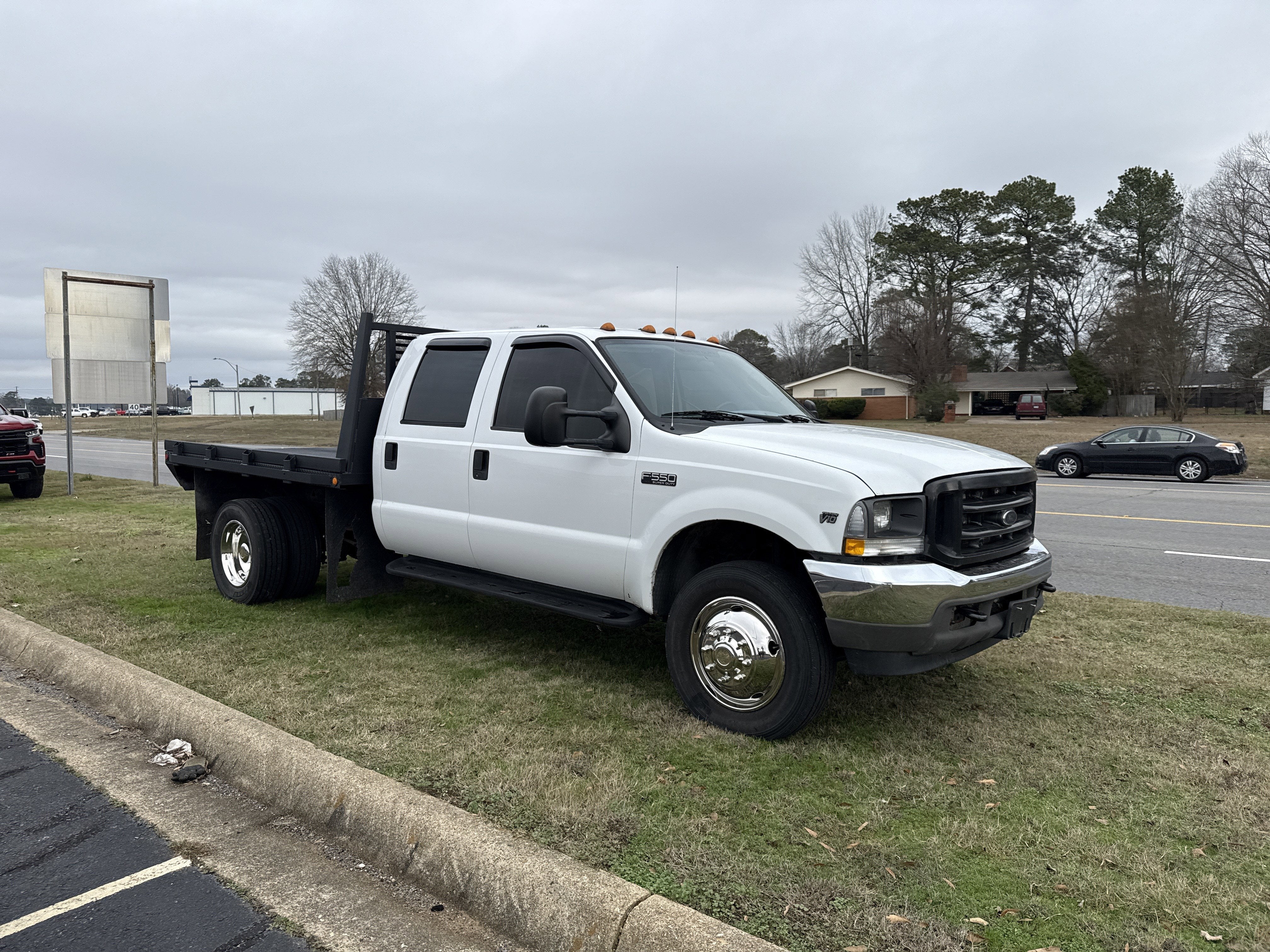 2004 Ford Super Duty F-550 DRW XL