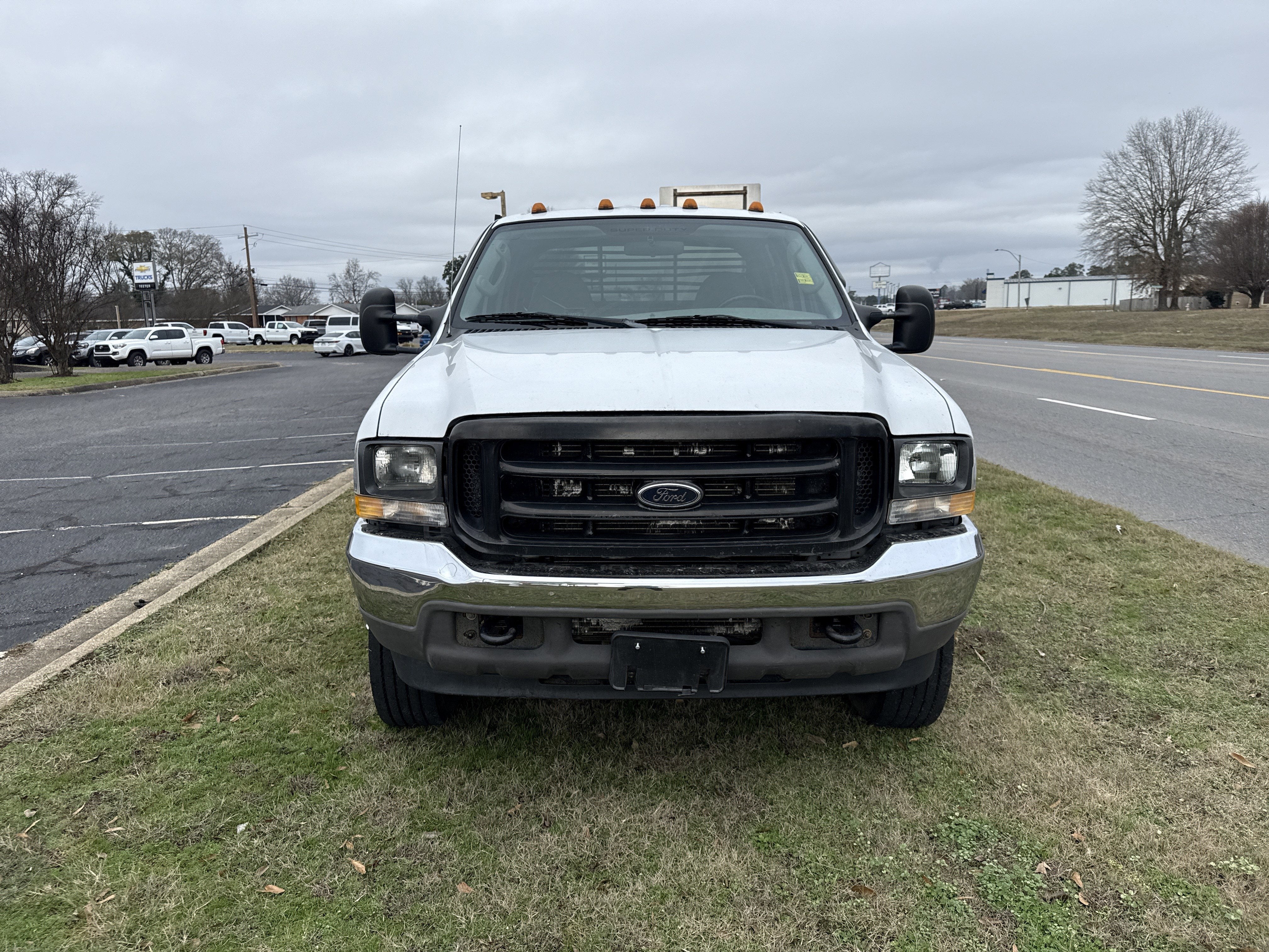 2004 Ford Super Duty F-550 DRW XL