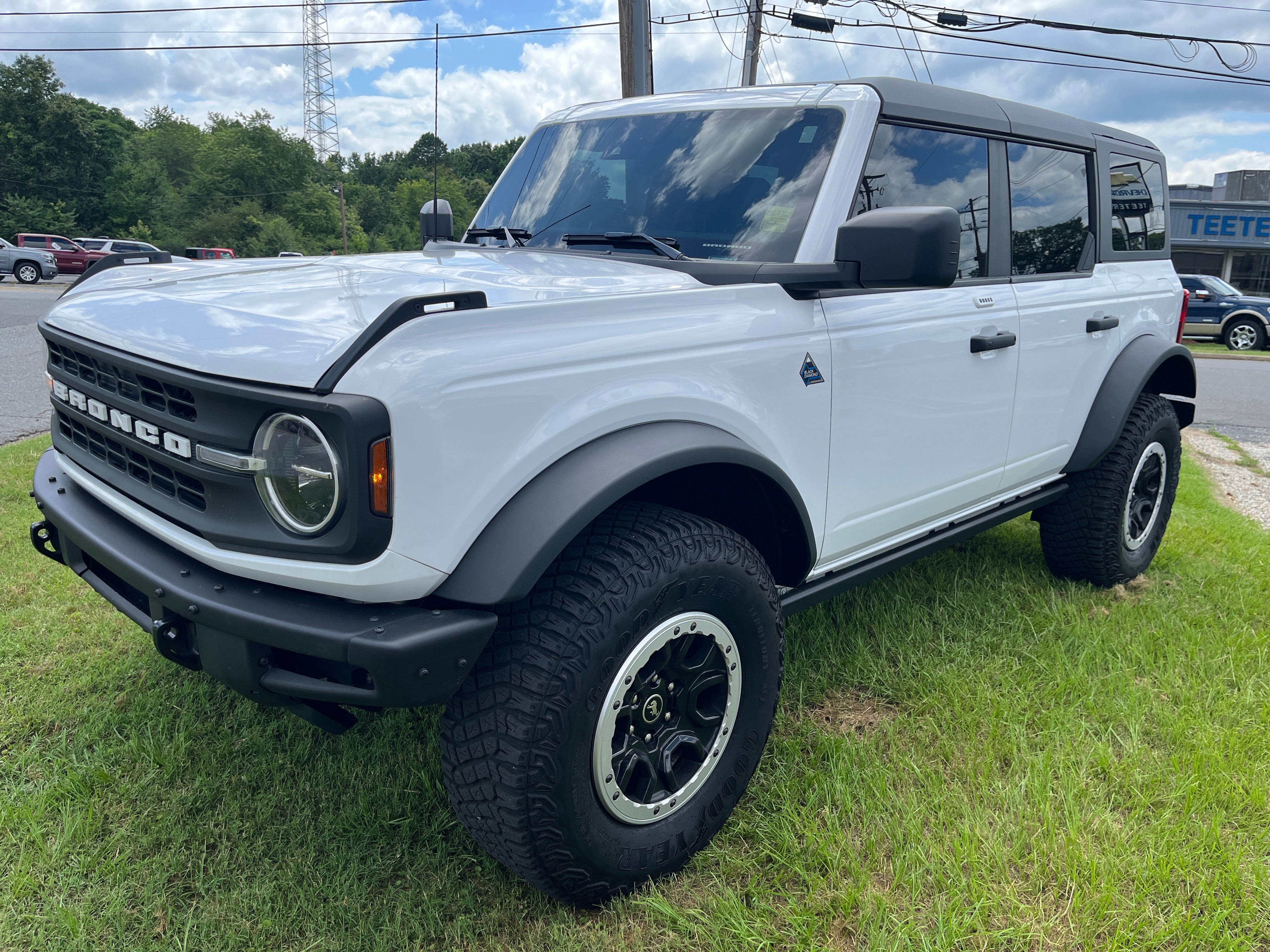 2023 Ford Bronco Base