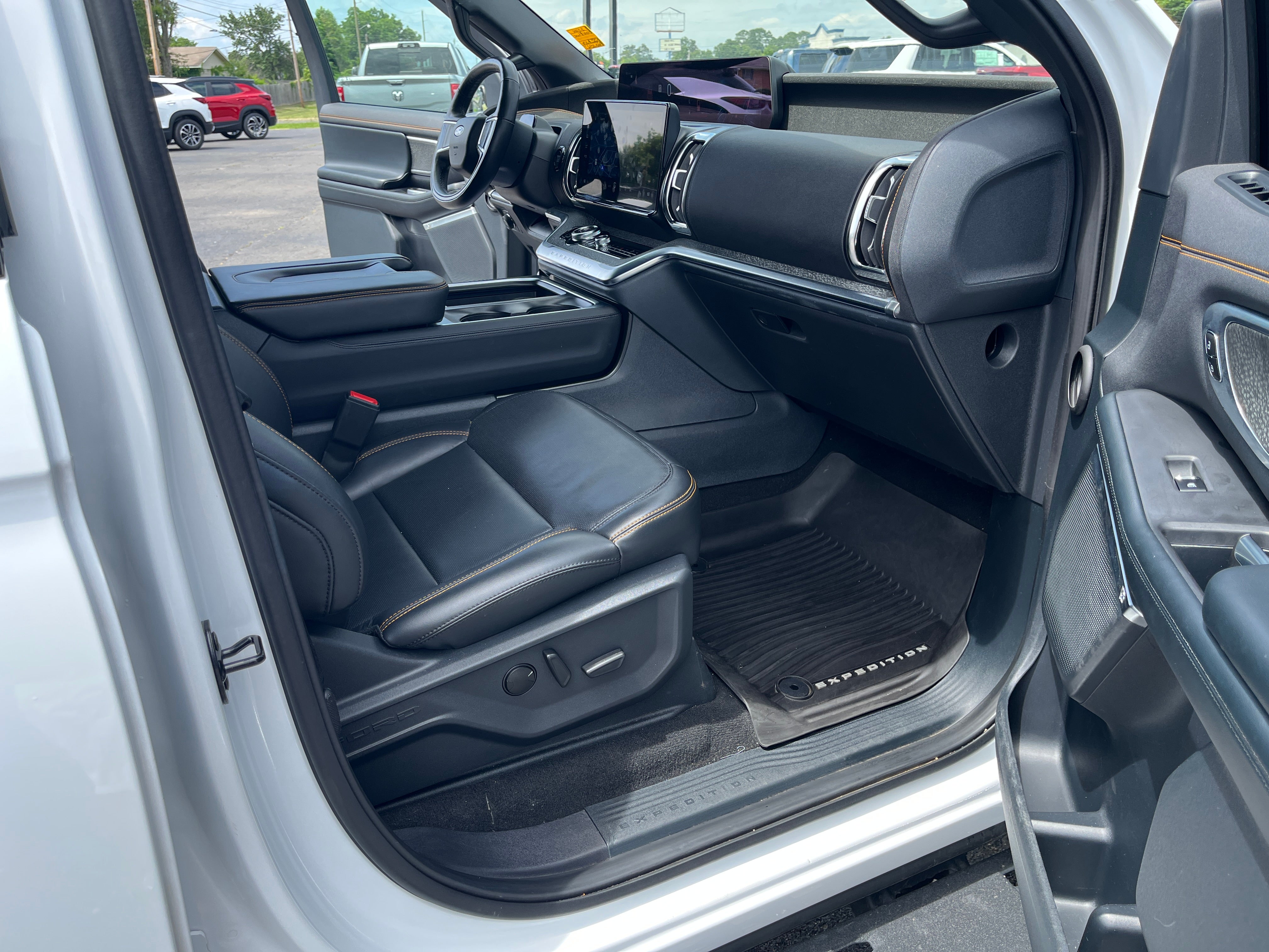 2025 Ford Expedition Tremor