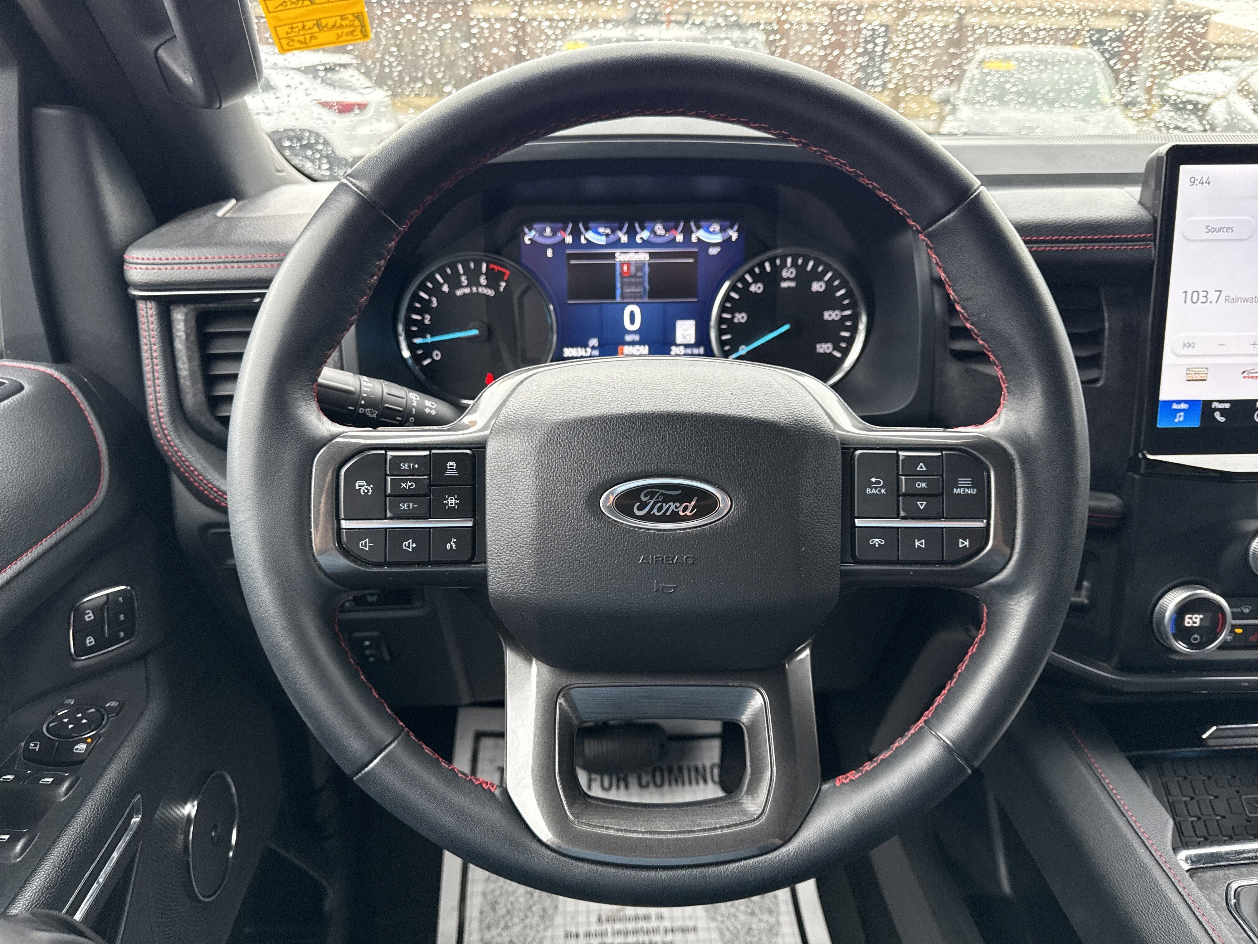 2024 Ford Expedition Base