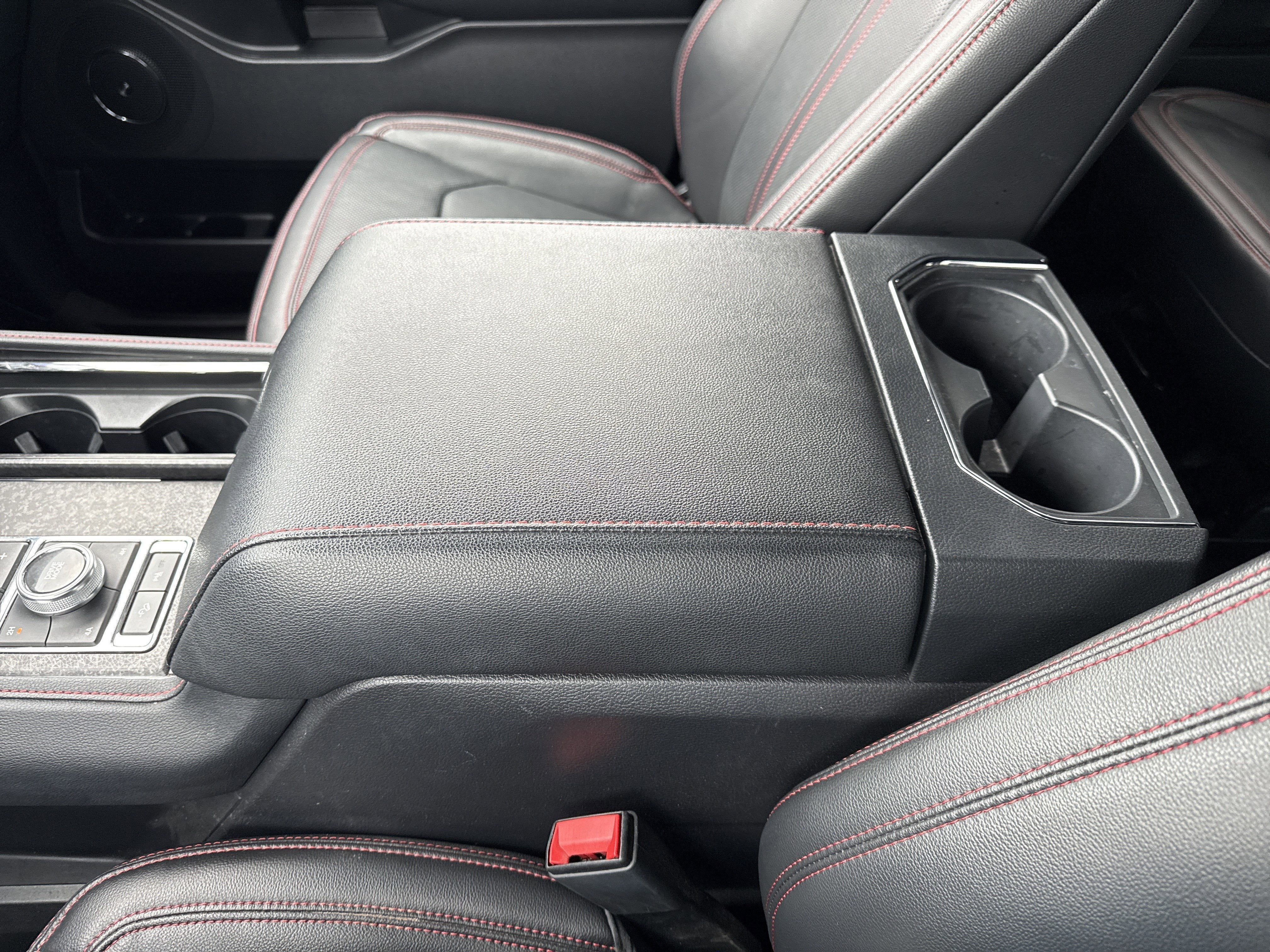 2024 Ford Expedition Base