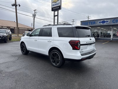 2024 Ford Expedition Base