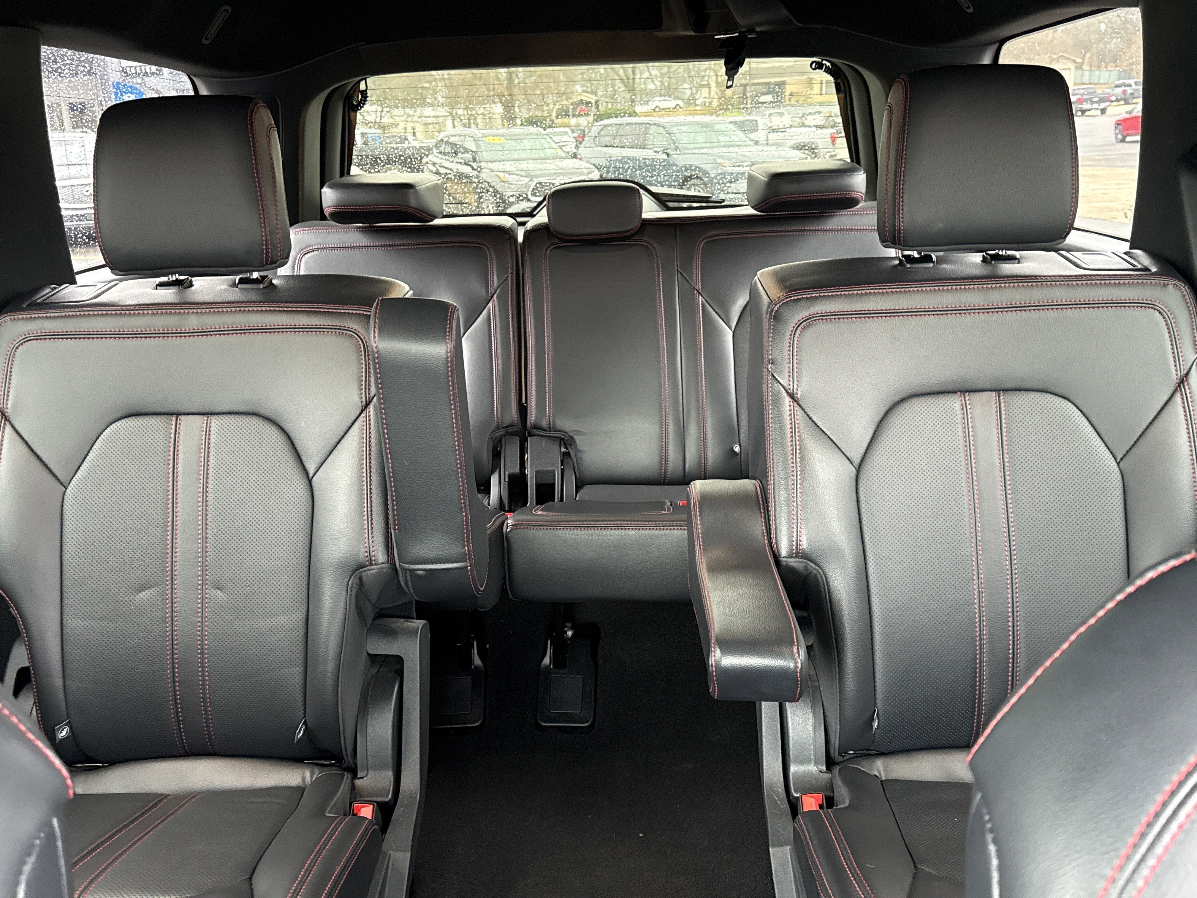 2024 Ford Expedition Base