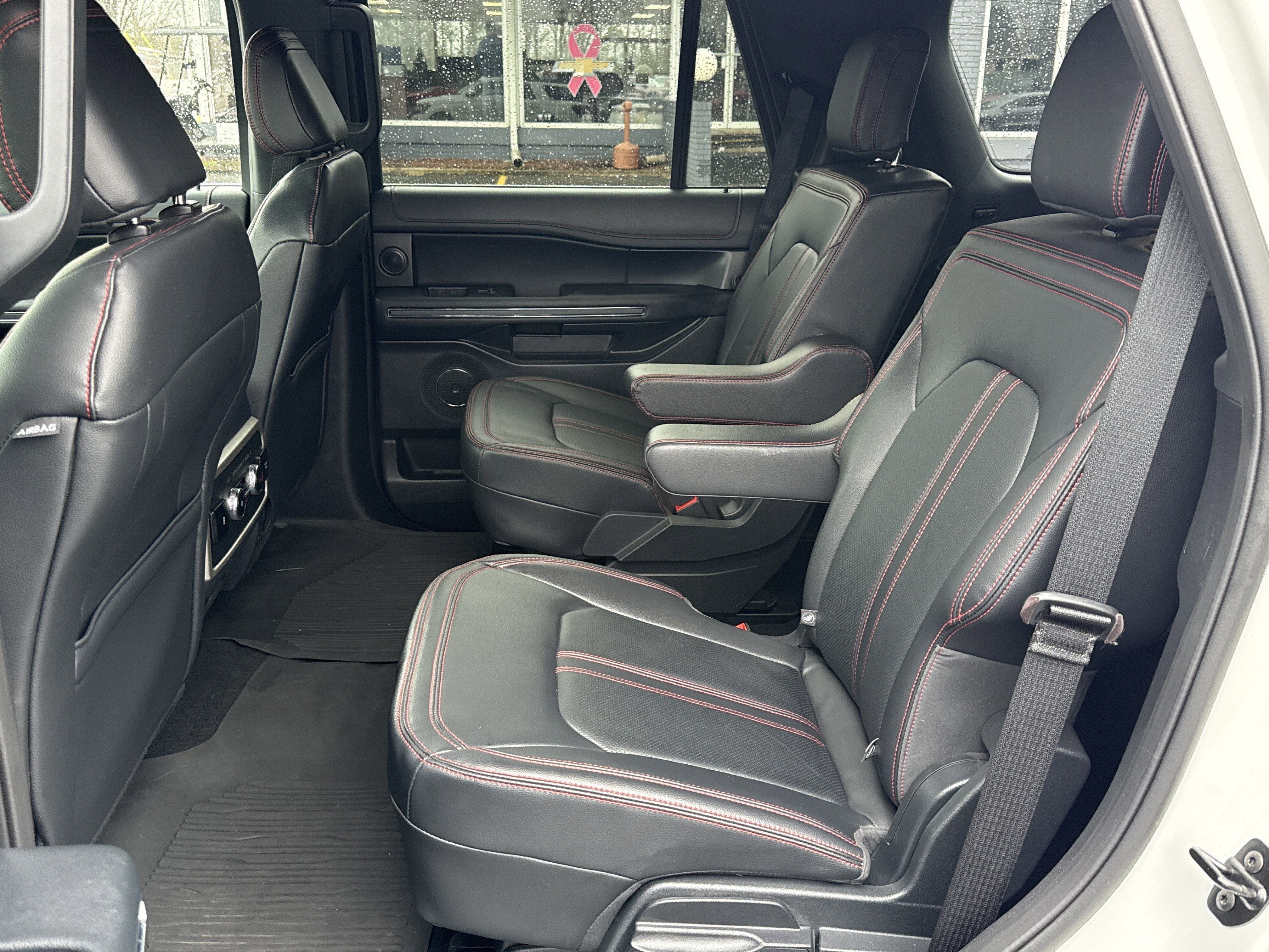 2024 Ford Expedition Base