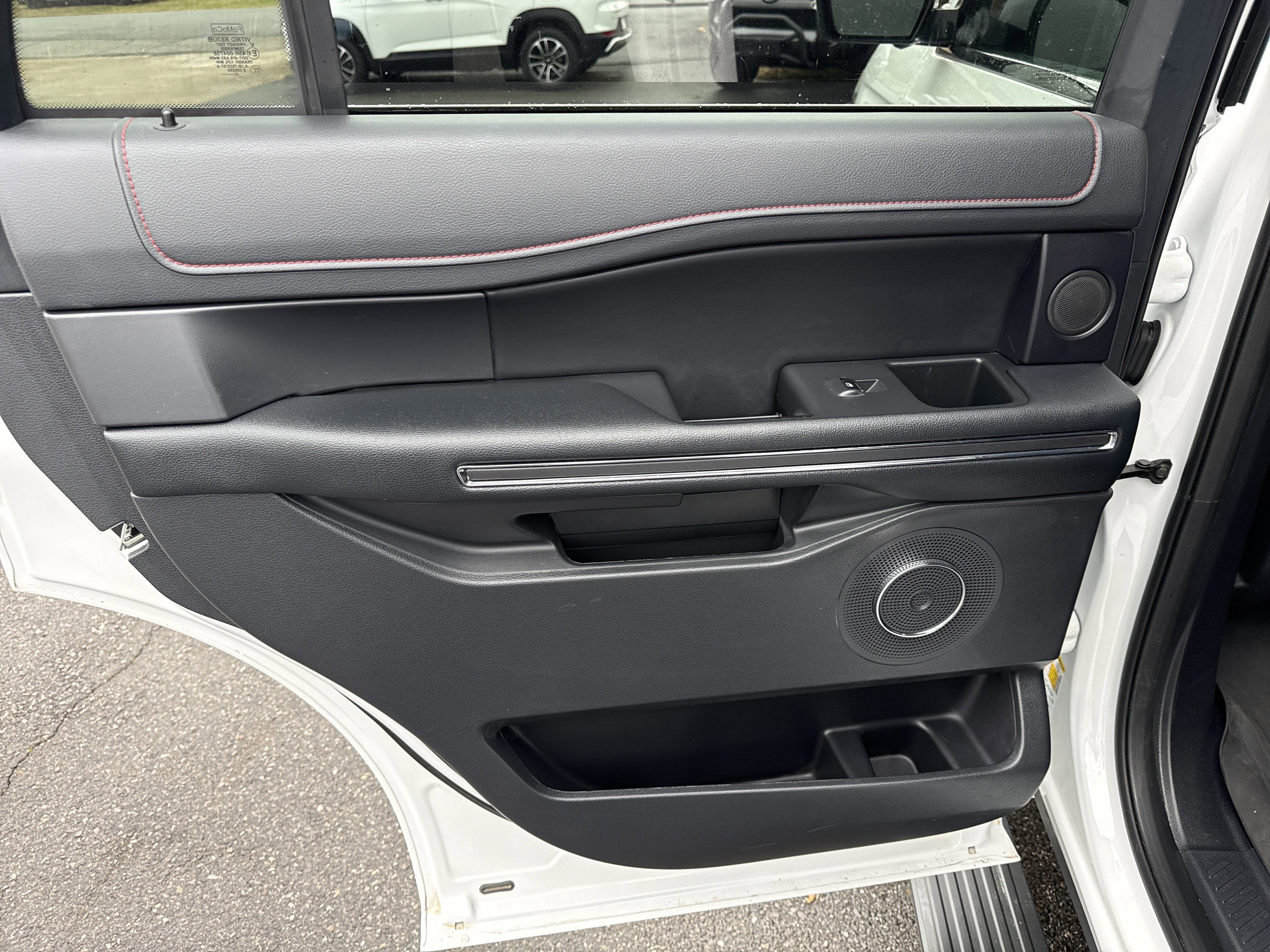 2024 Ford Expedition Base