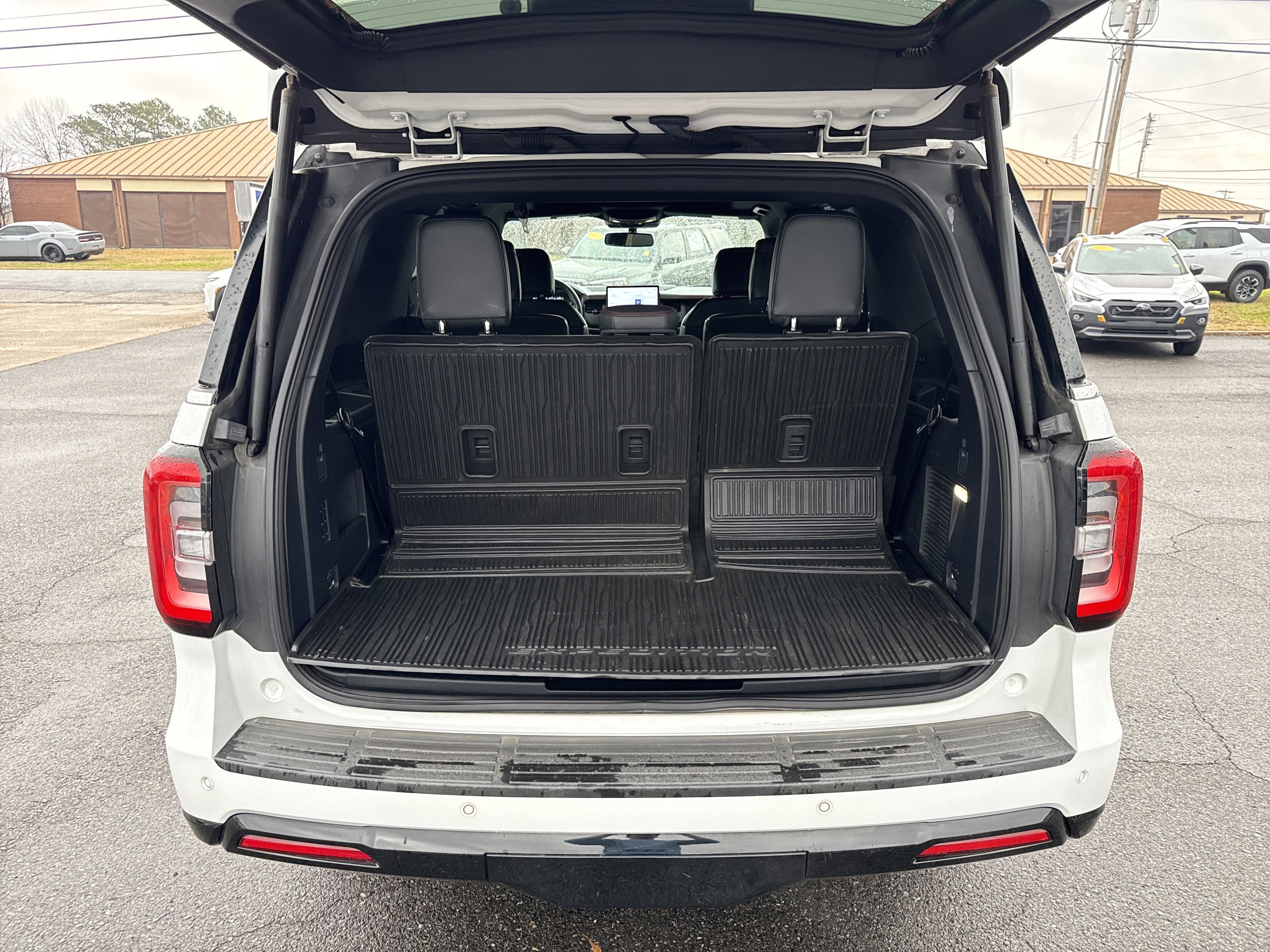 2024 Ford Expedition Base