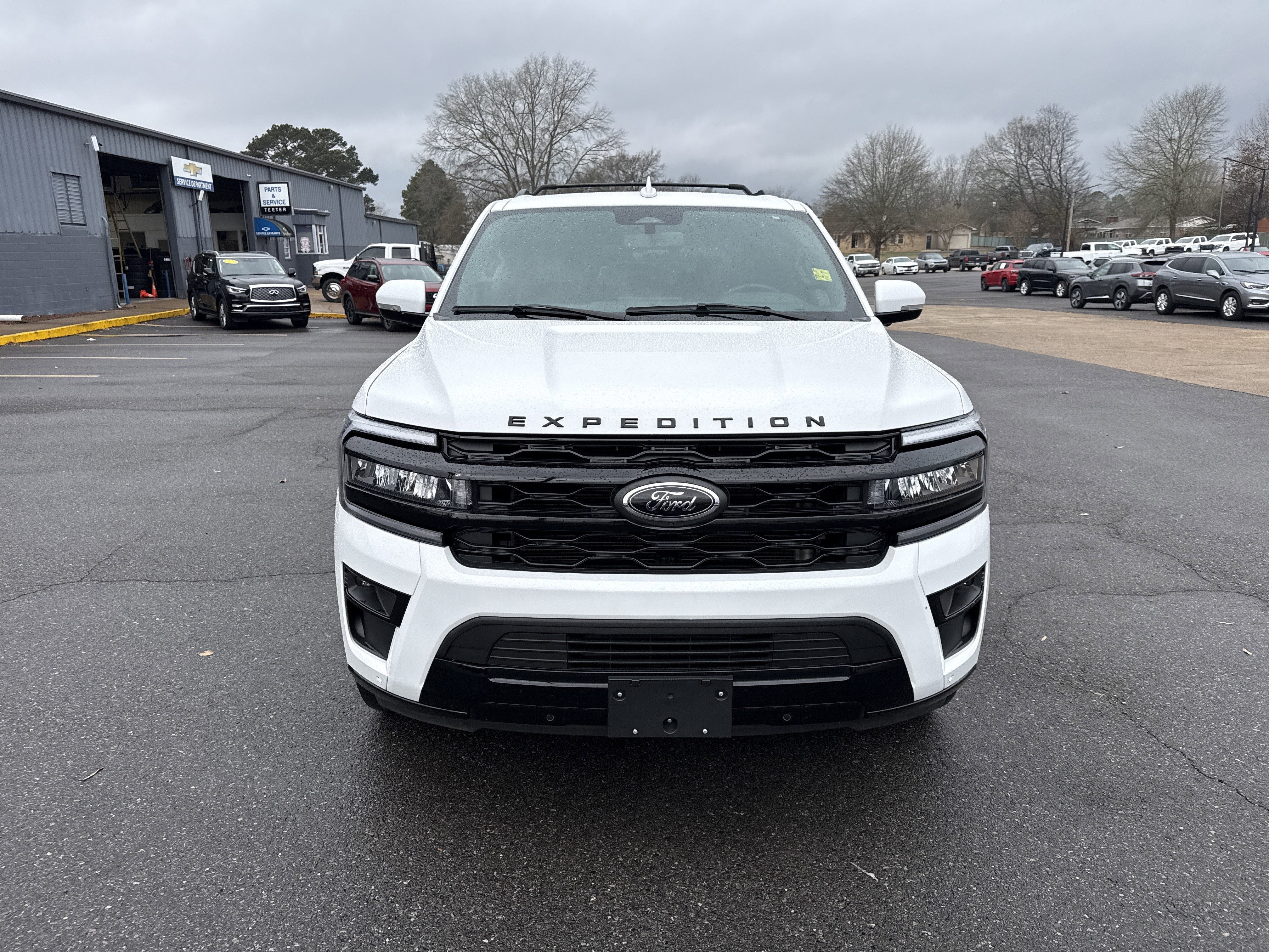 2024 Ford Expedition Base