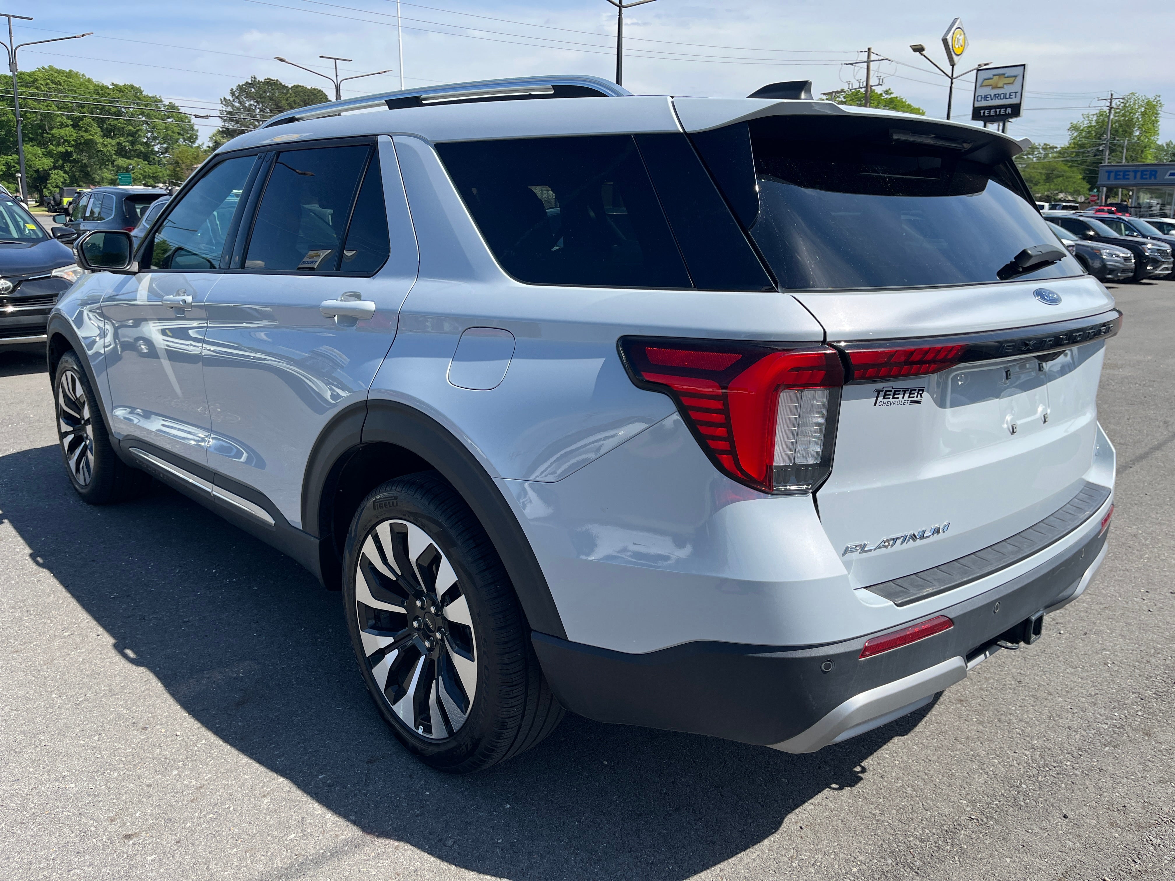 2025 Ford Explorer Platinum
