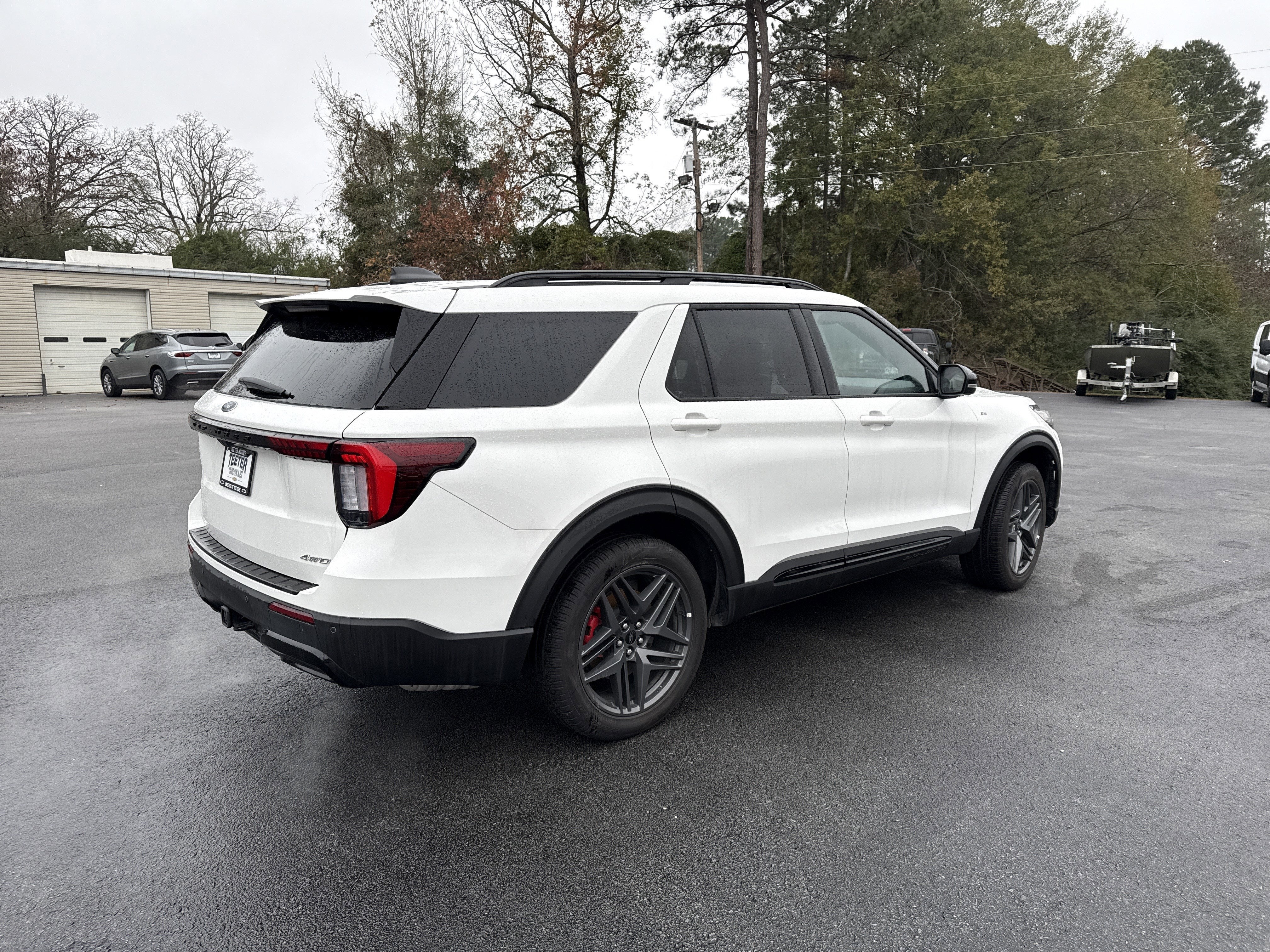 2025 Ford Explorer ST-Line
