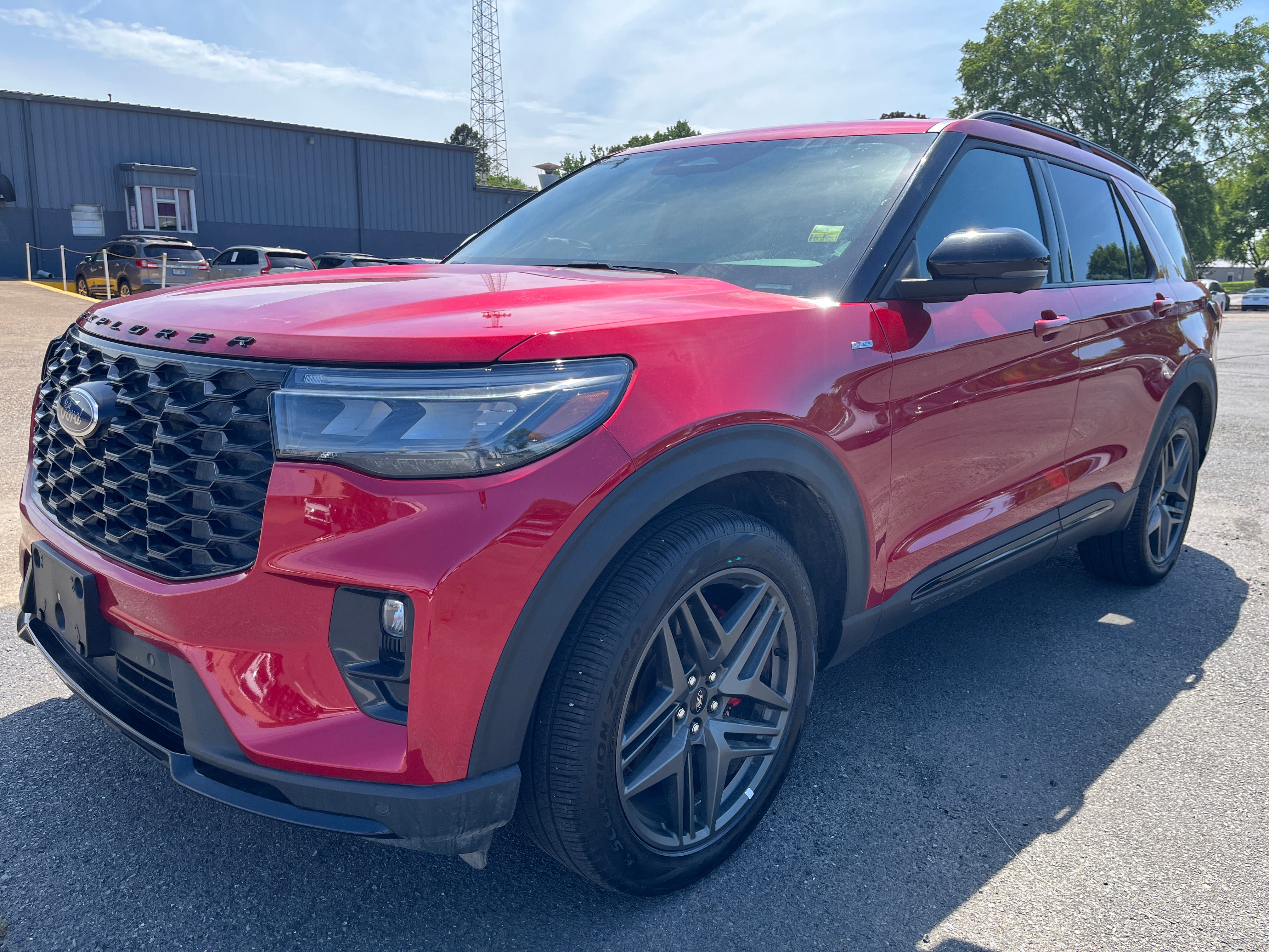 2025 Ford Explorer ST-Line